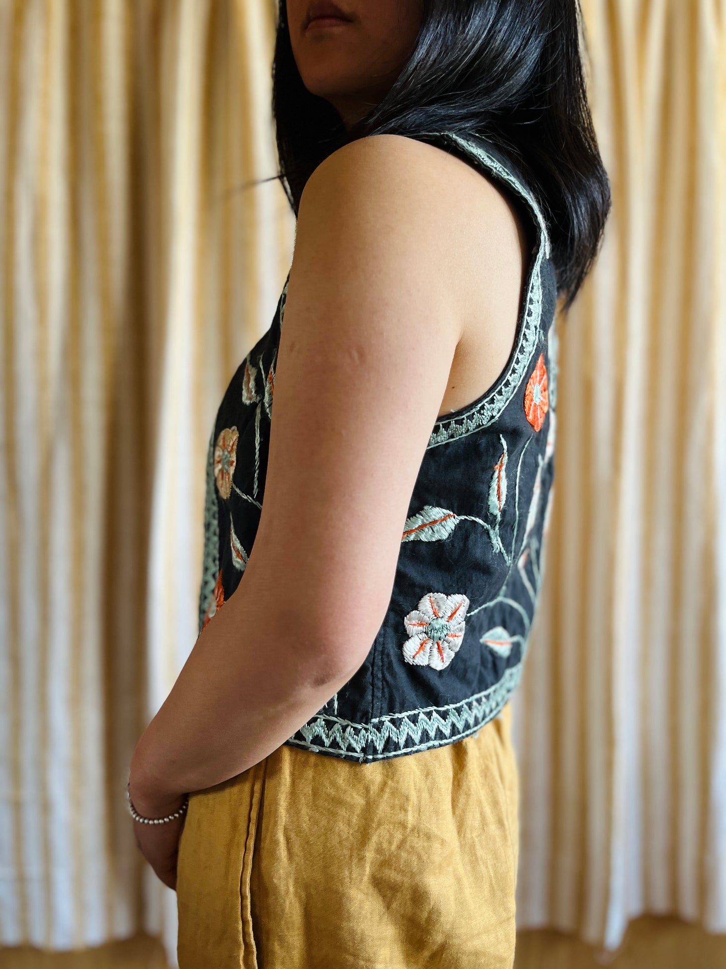 70s Classic Afghanistan Silk Embroidered Gilet XS