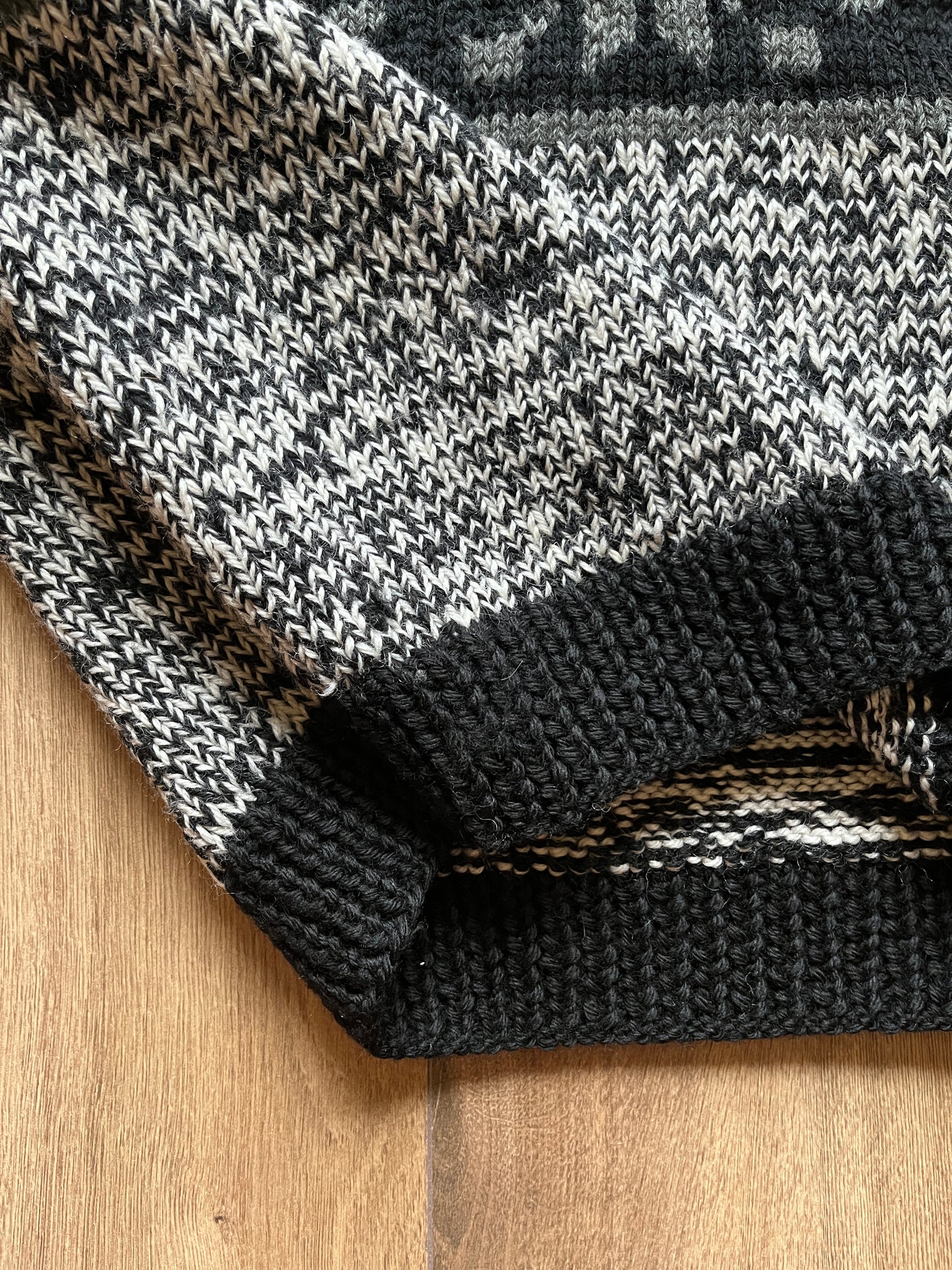 Swiss made Weinberg Zürich hand knitted boyfriend jumper
