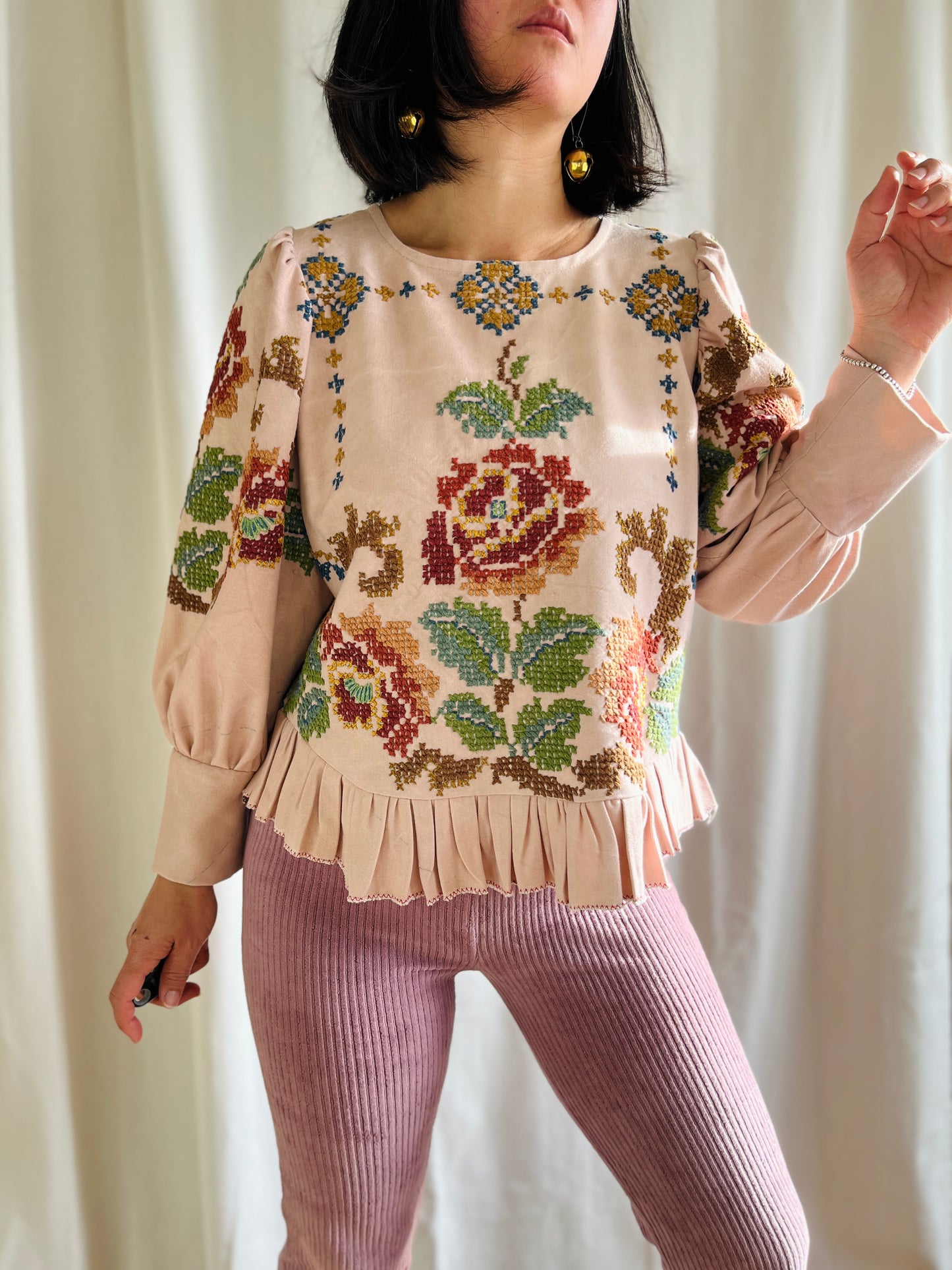 🎴 Astonishing Embroidered Roses Dolly Blouse
