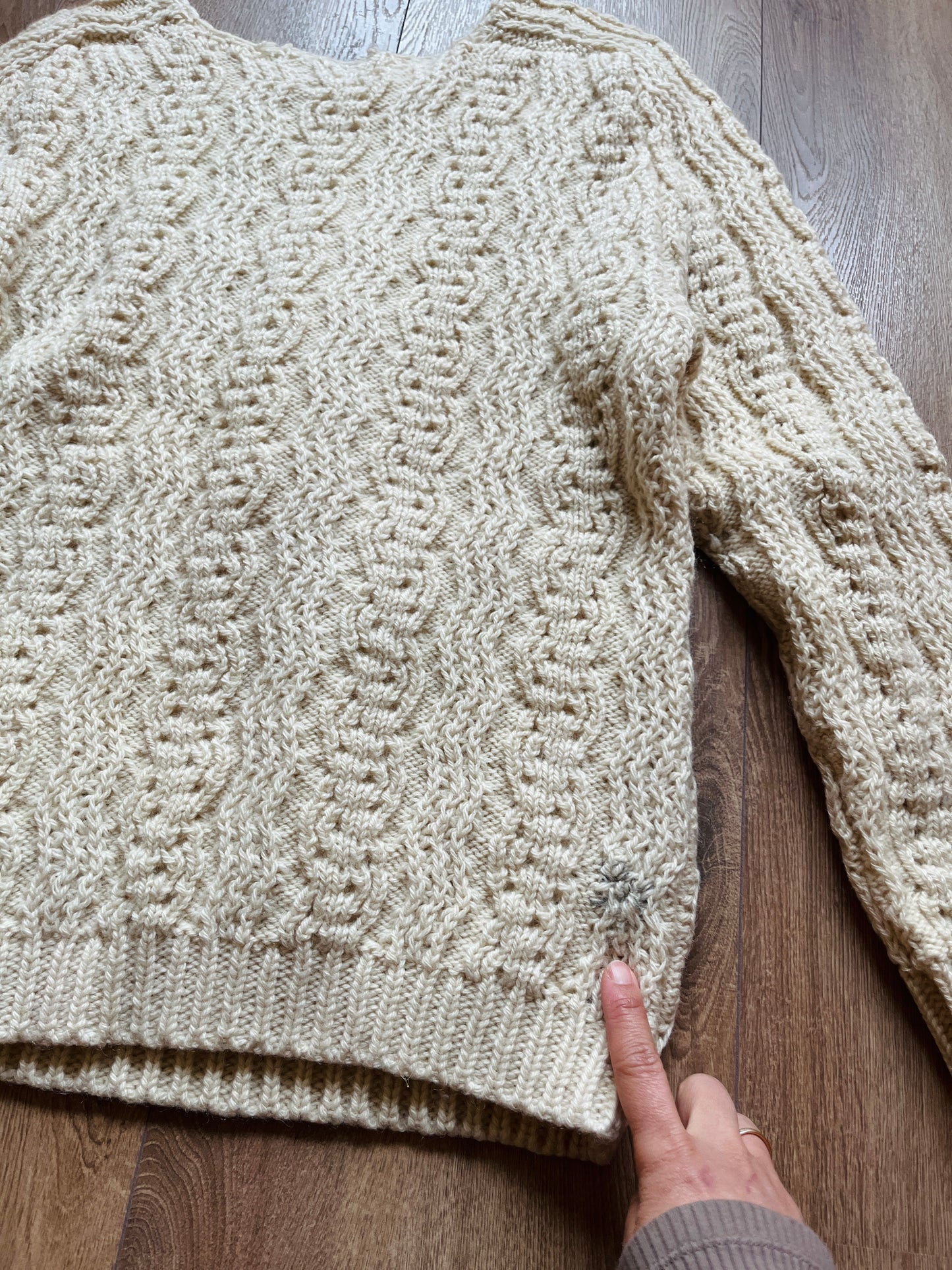 80s handknitted Soft wool Sweater