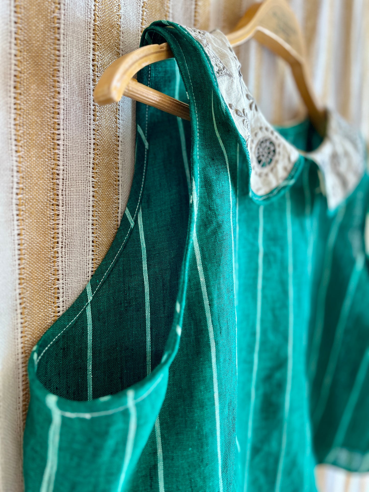 Collar tank top linen green