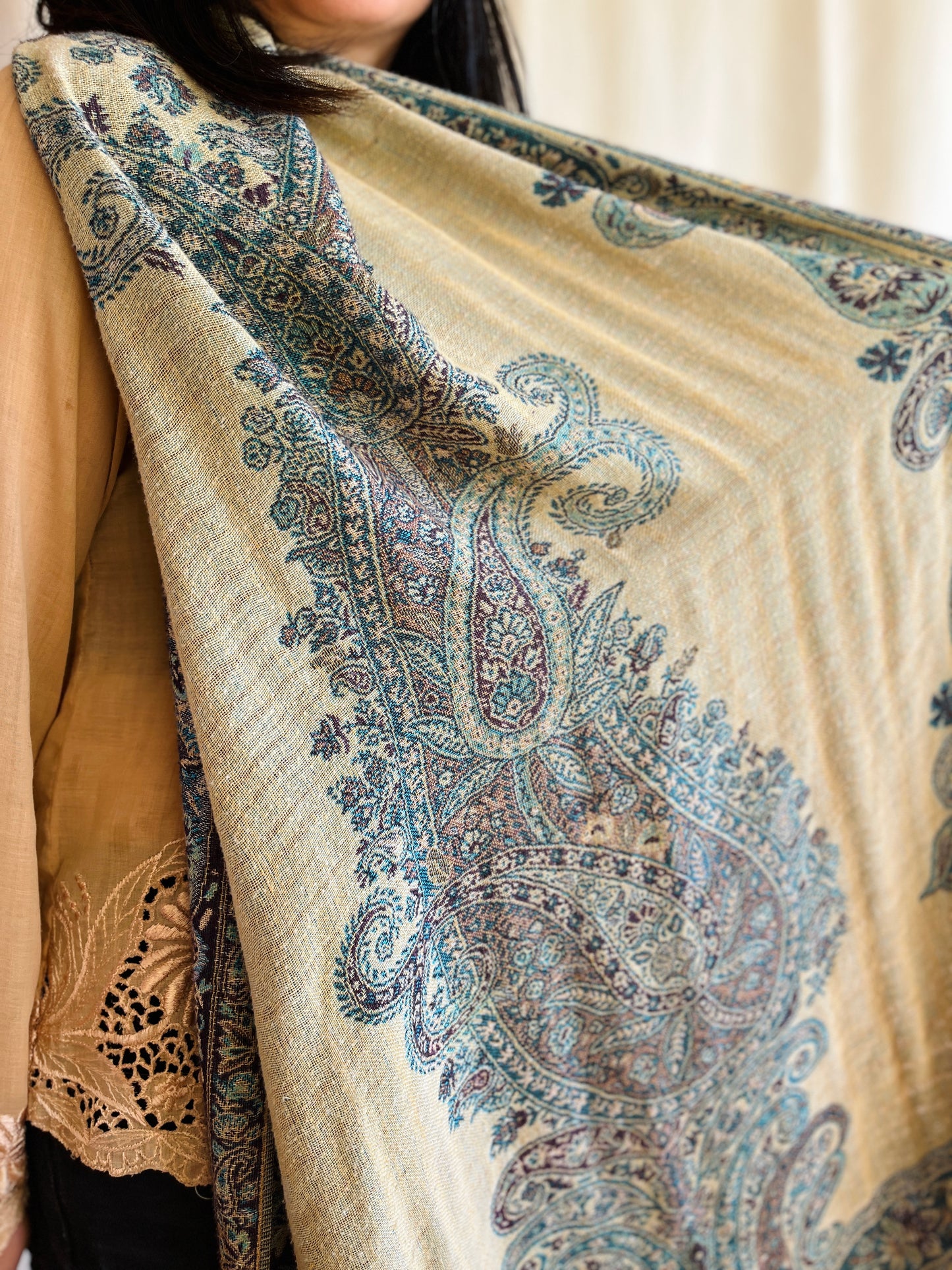 Reversible Electric Purple and Blue Indian Woven Wool Shawl