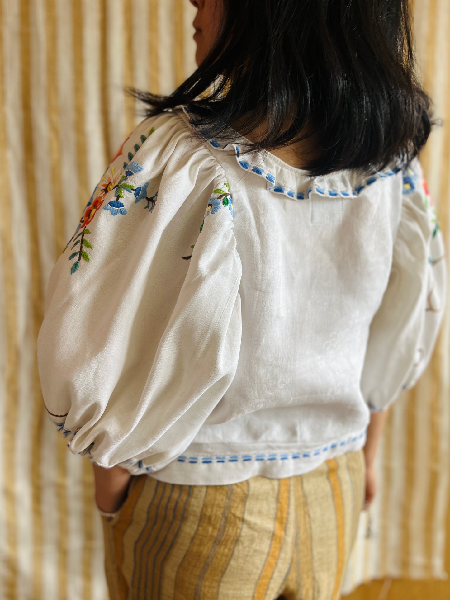 Nordic Floral Air Balloon Sleeves Cropped Top