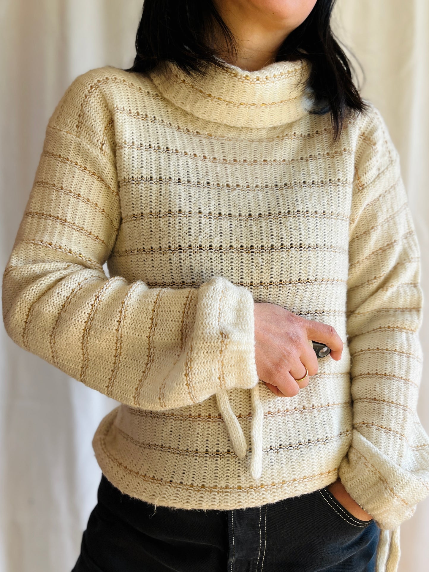 High neck Pullover Cable Knit