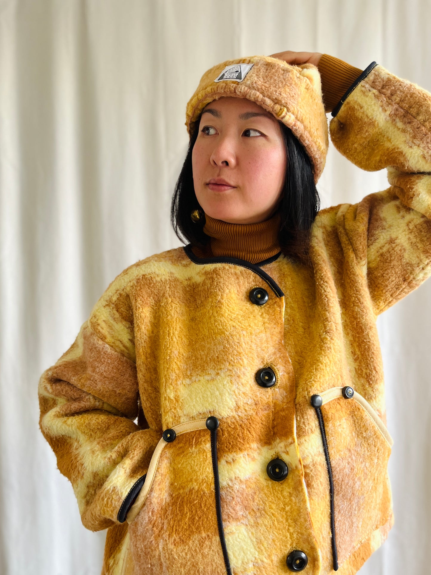 🎴 Vintage Pure Wool Blanket Short Coat and Beanie