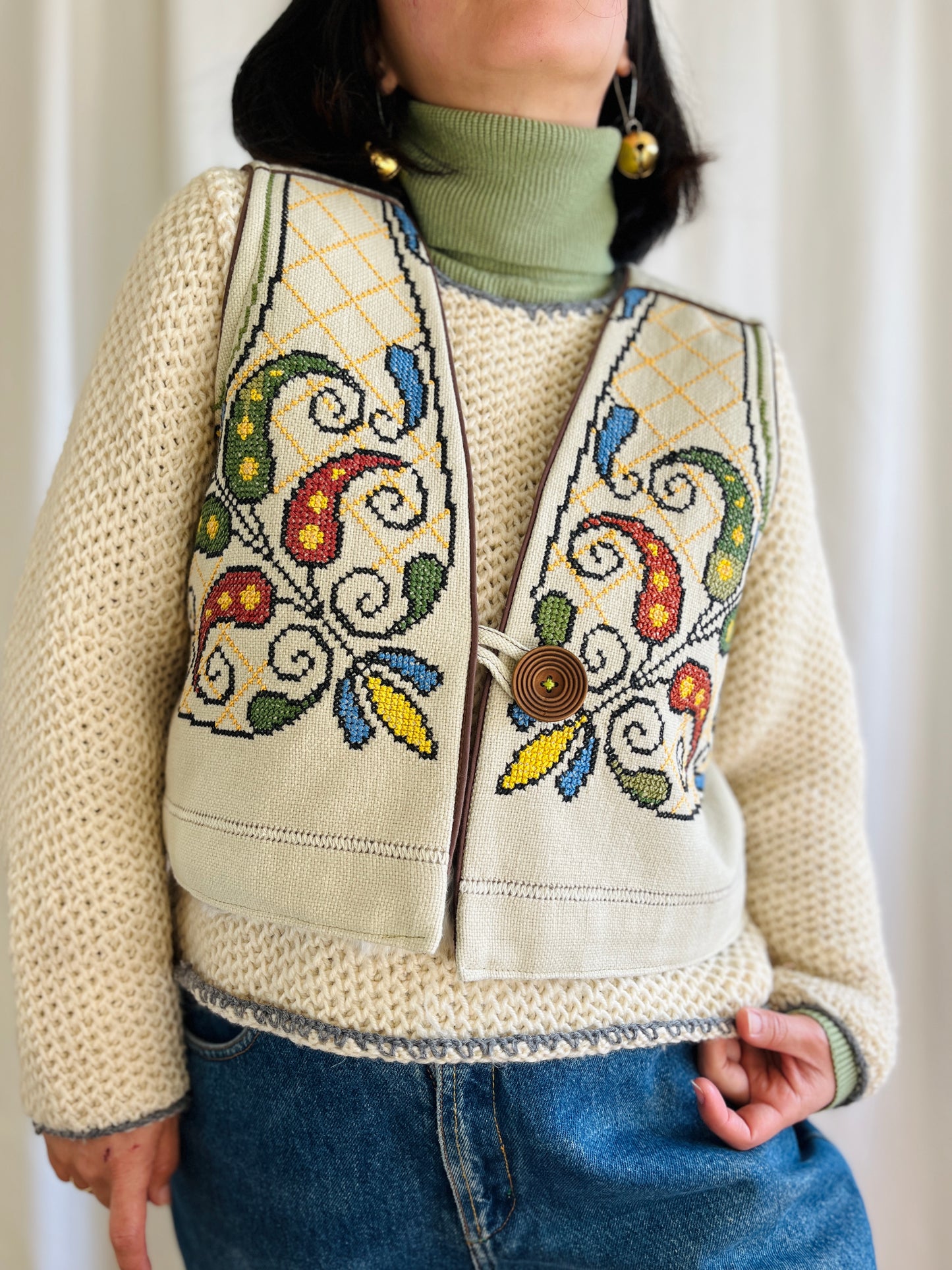 🎴 Floral embroidery Sweater Waistcoat