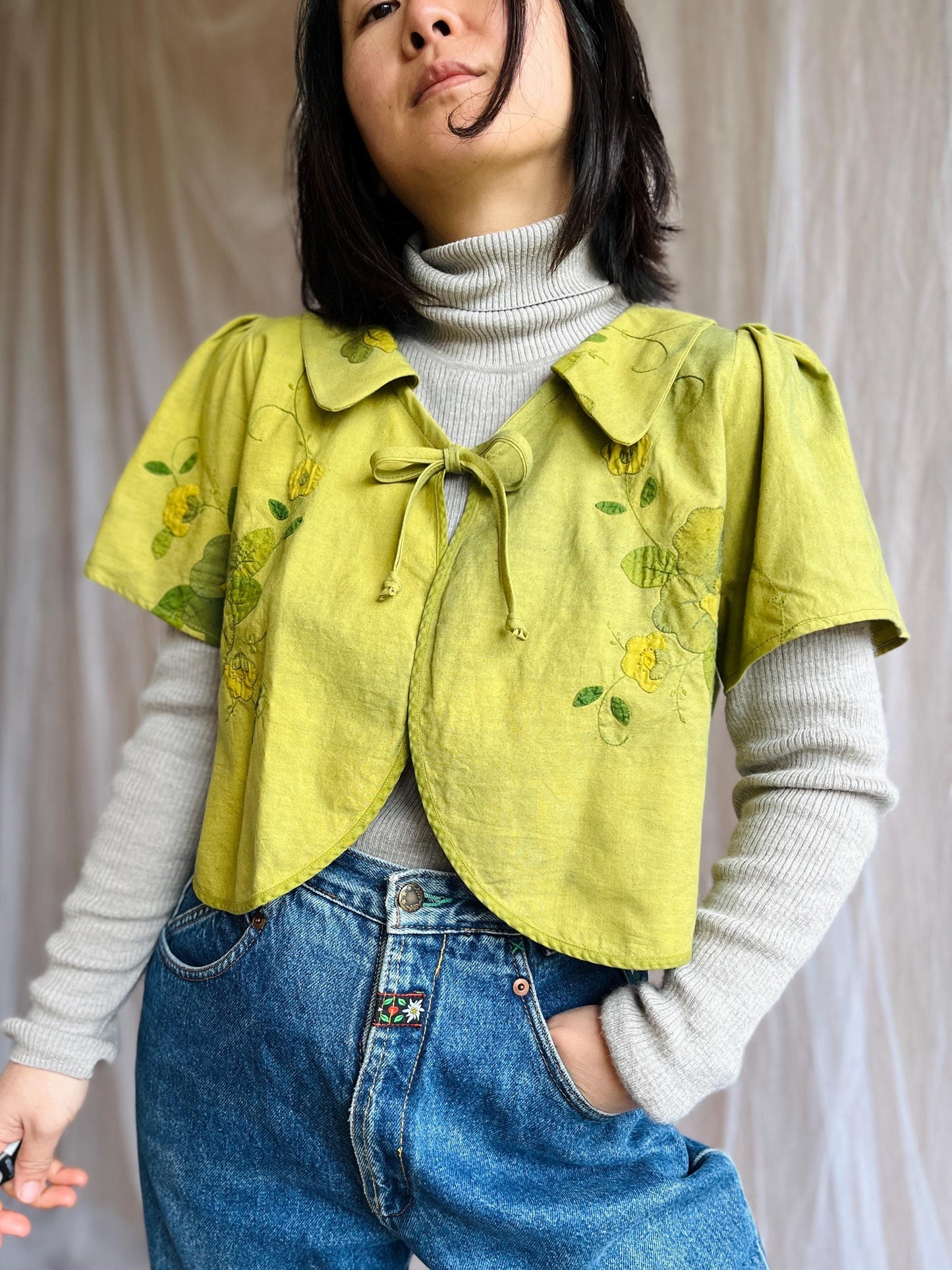 Dyed Green Appliqué tablecloth turns round collar cropped shirt with ties