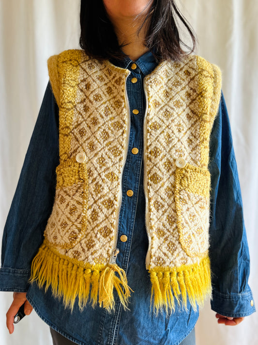 Marino handmade rug turns zipper waistcoat