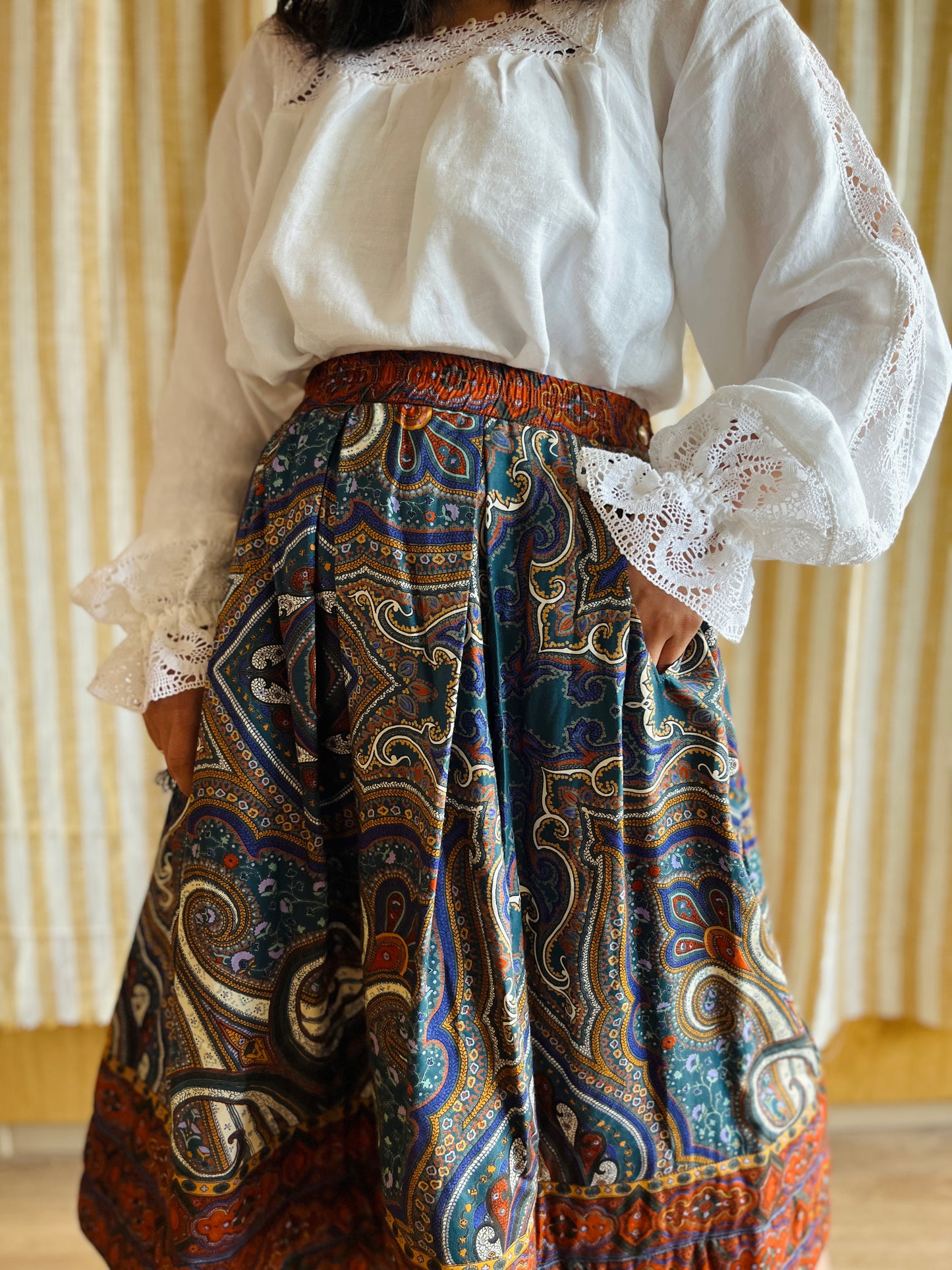 Handmade vintage 70s Bottom Quilted A-line Skirt