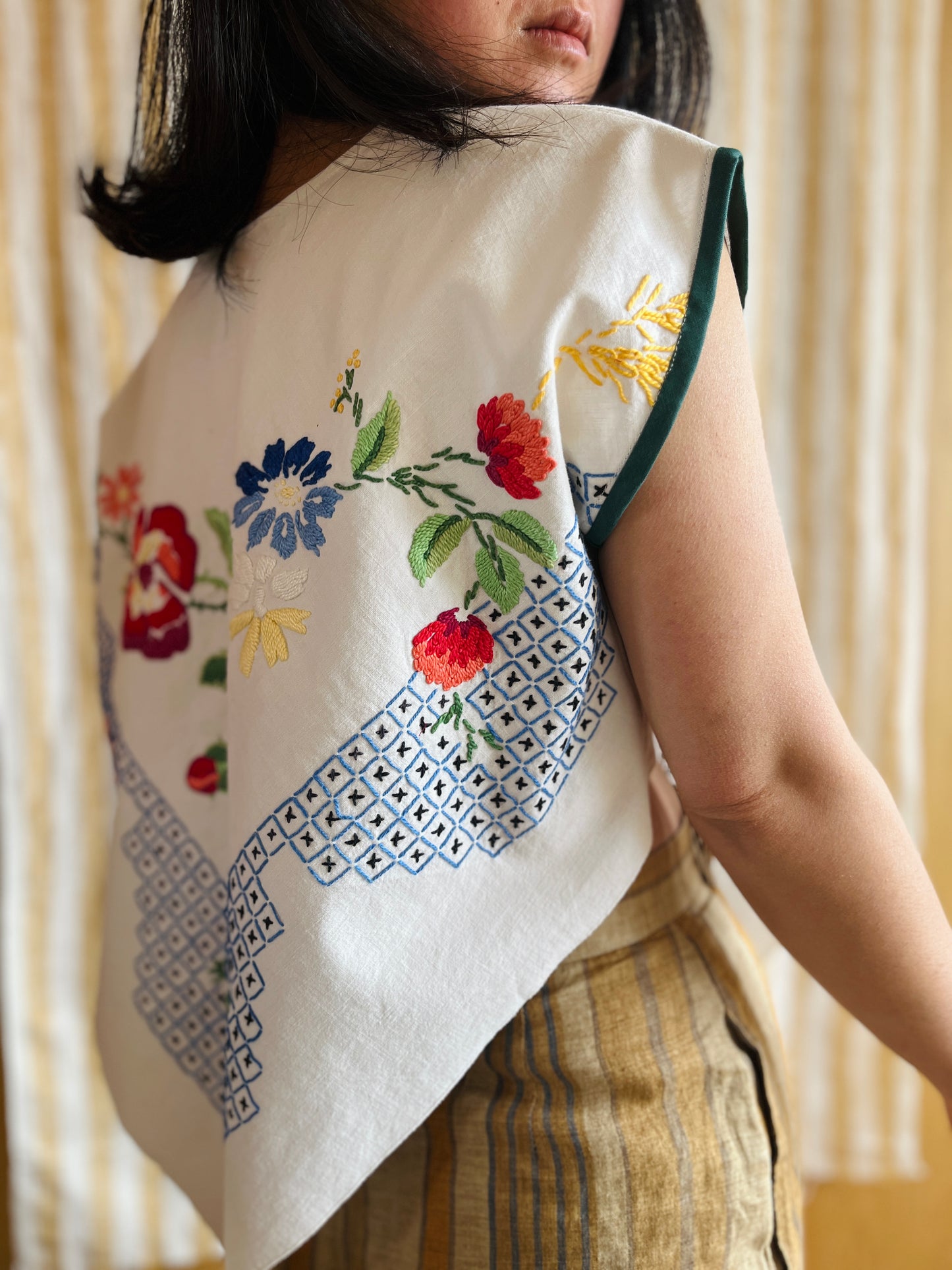 Diamond Top - Summer floral basket and tiles