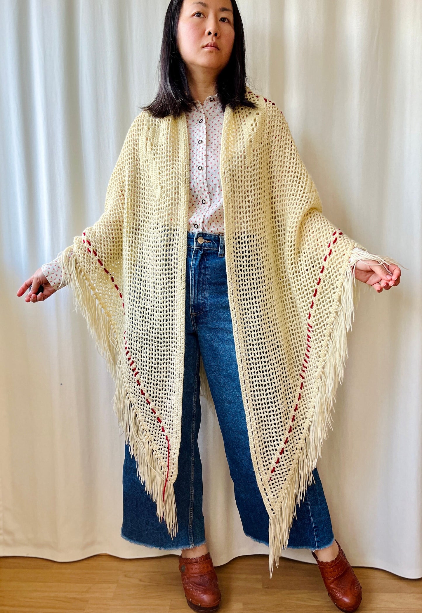 Vintage hand crochet triangular scarf