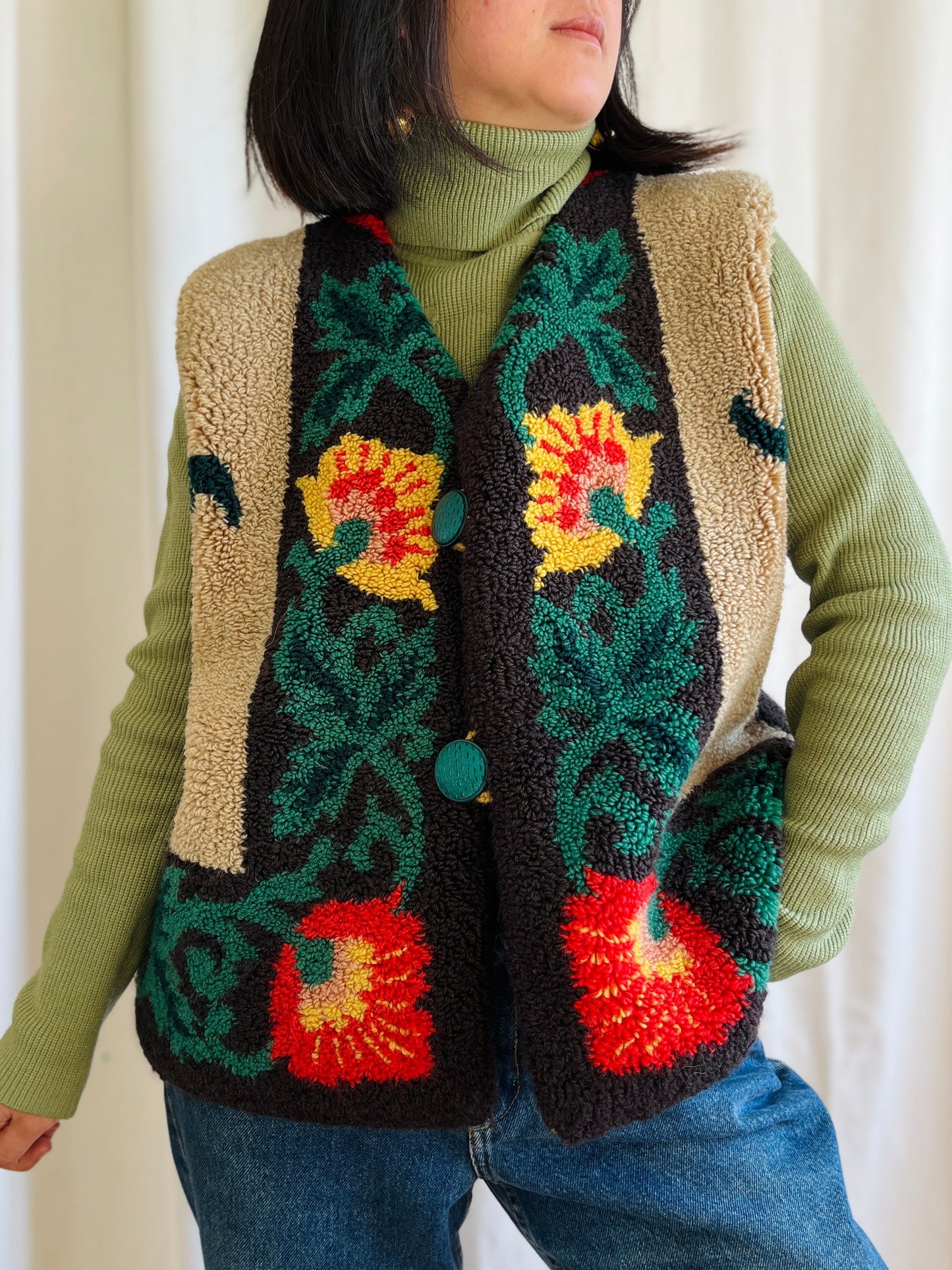 🎴 Handmade wool rug waistcoat