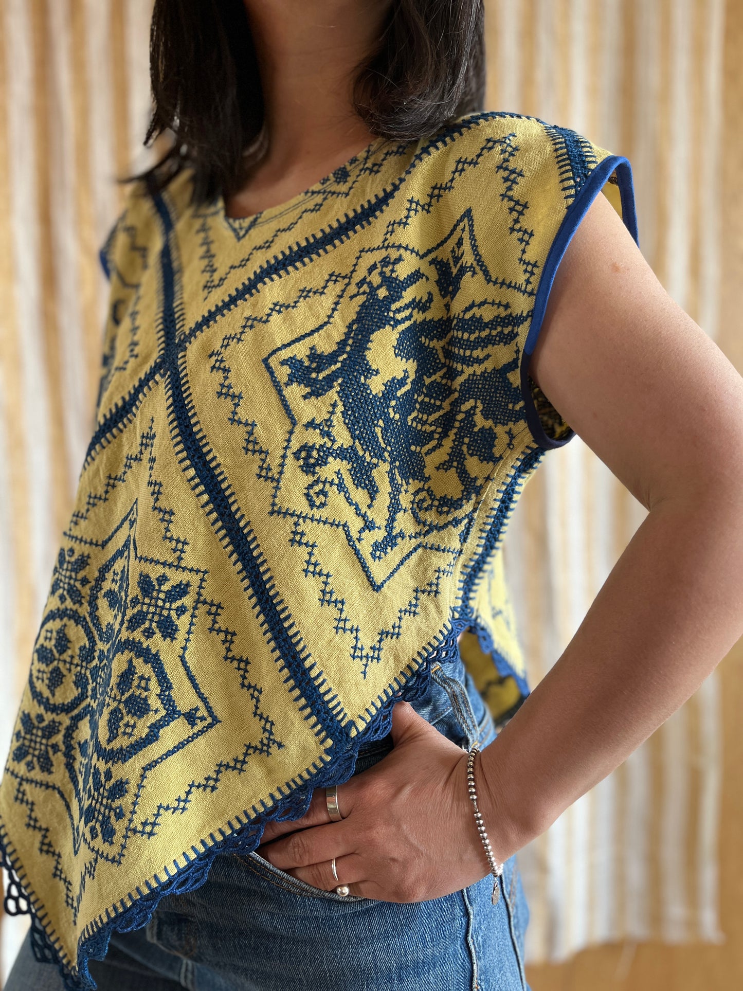 Diamond Dragon Top Cap Sleeves