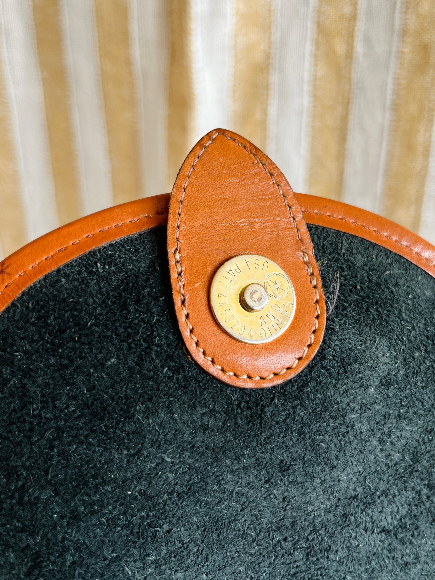 Black and British Tan BIG DUCK Crossbody