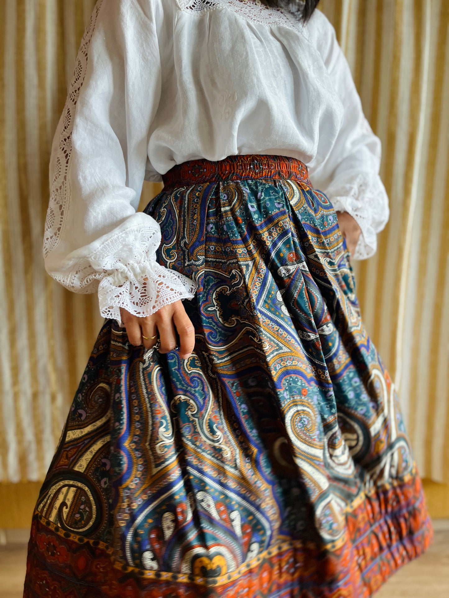 Handmade vintage 70s Bottom Quilted A-line Skirt