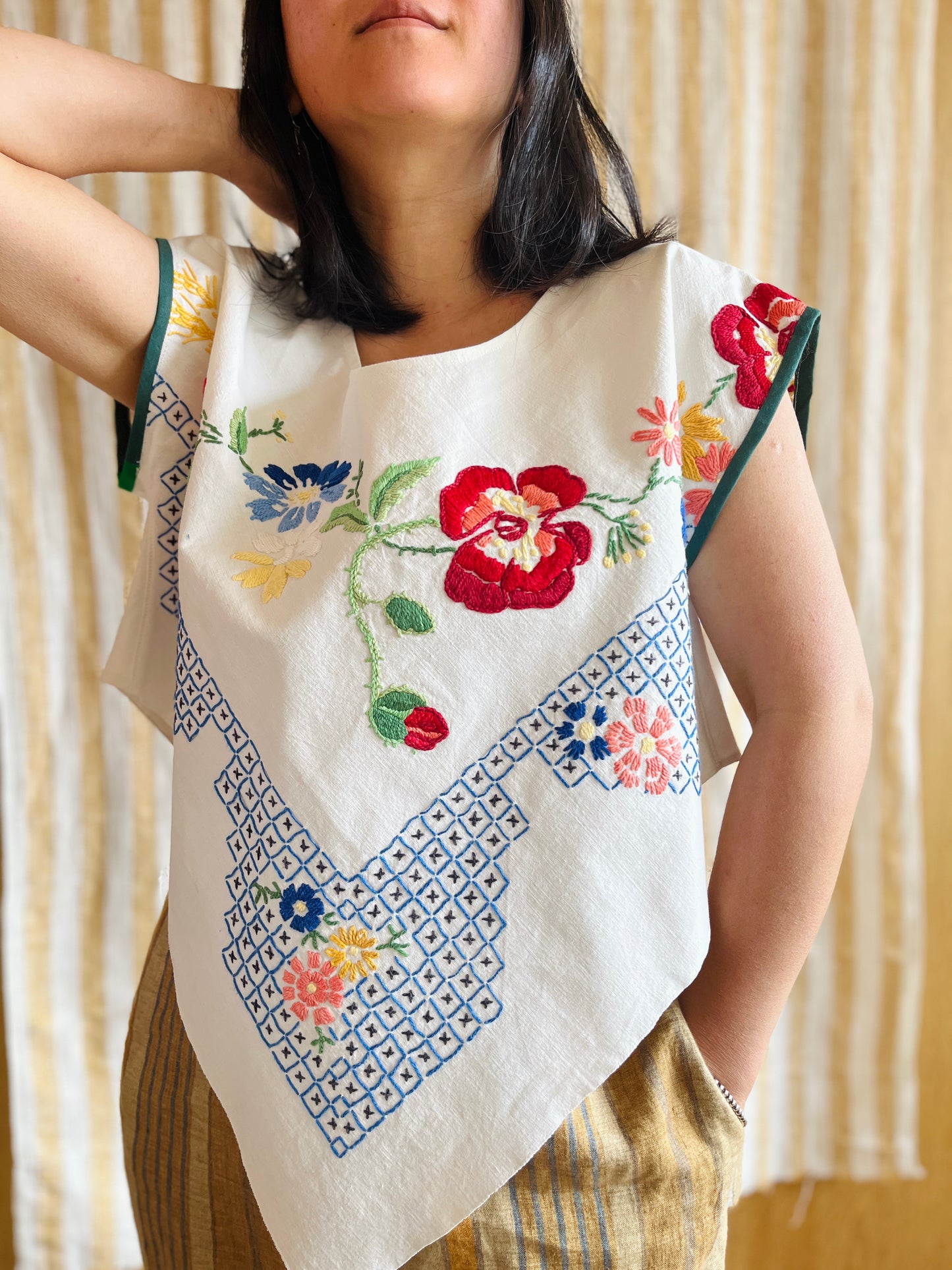 Diamond Top - Summer floral basket and tiles