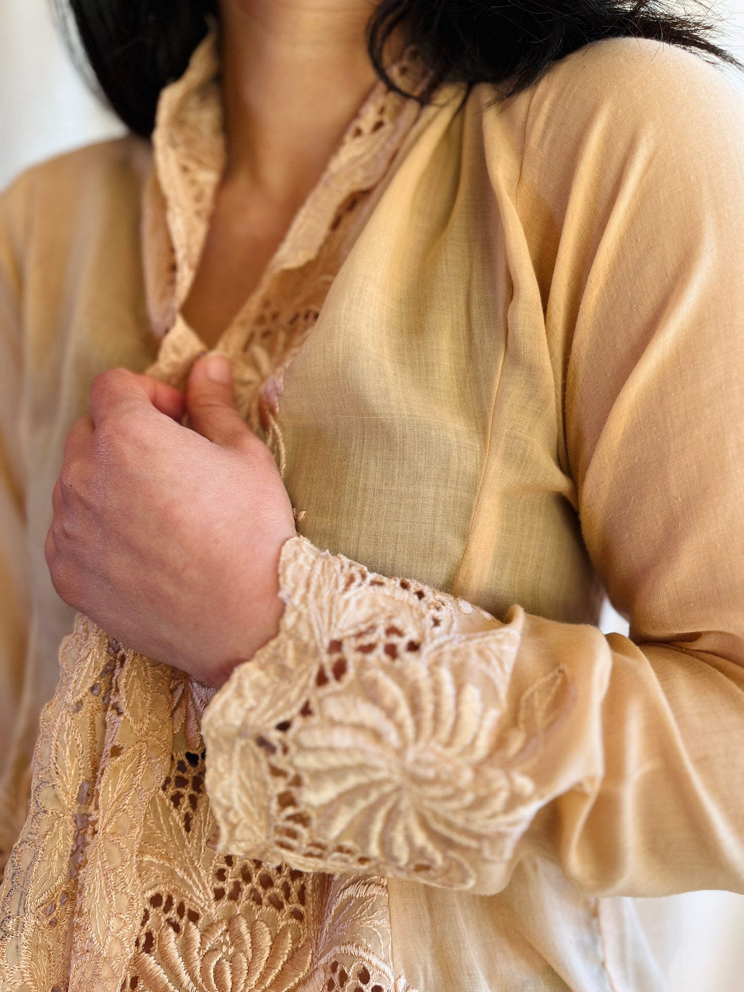 Sweet apricot 60s handmade lace snap button blouse