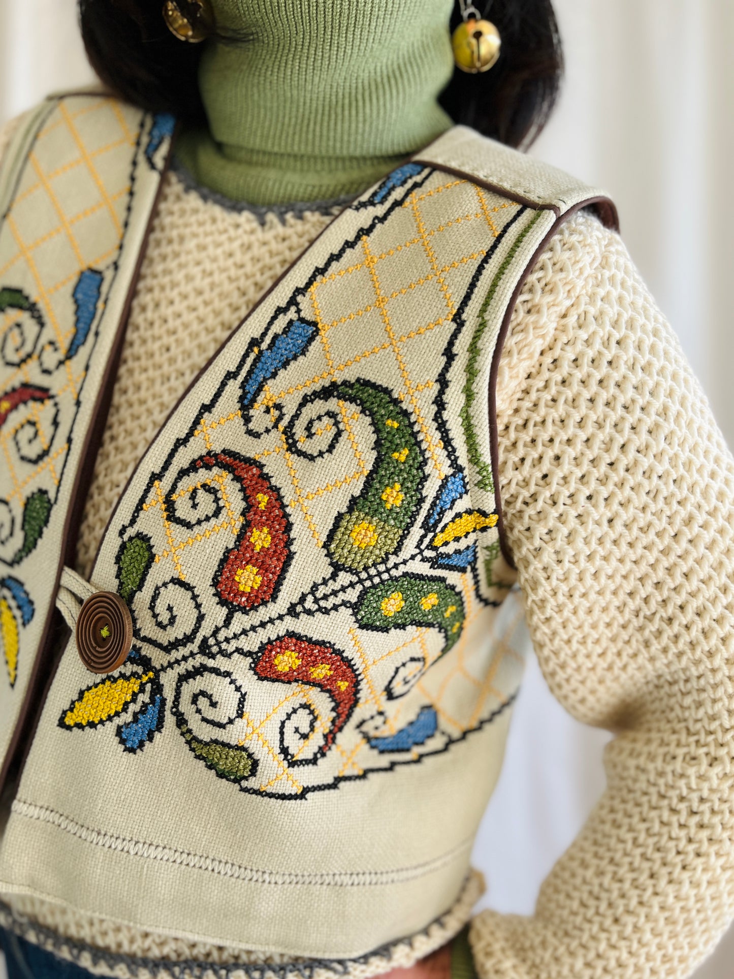 🎴 Floral embroidery Sweater Waistcoat
