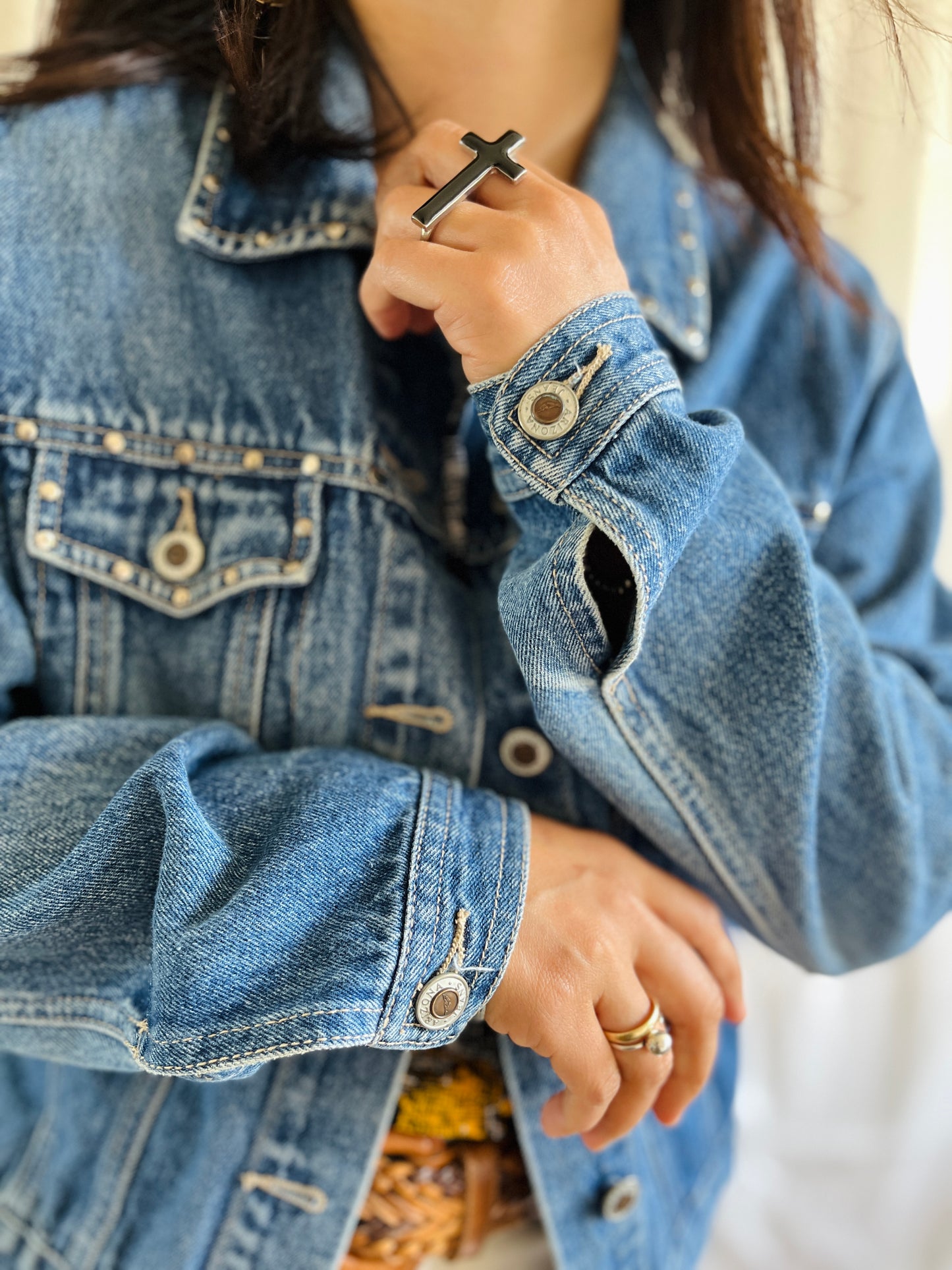Vintage Arizona Studs 90s Cool kid Denim Jacket Vintage Teen Italian Street Style