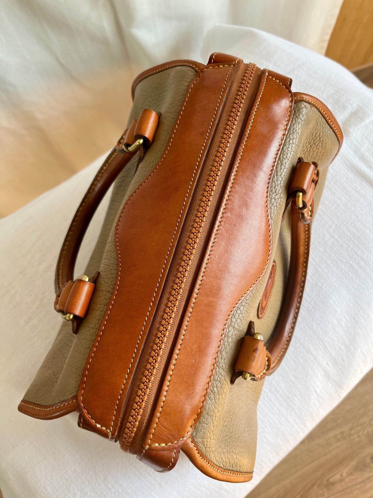 Pre tag Taupe/British Tan Gladstone Doctor's Bag Satchel