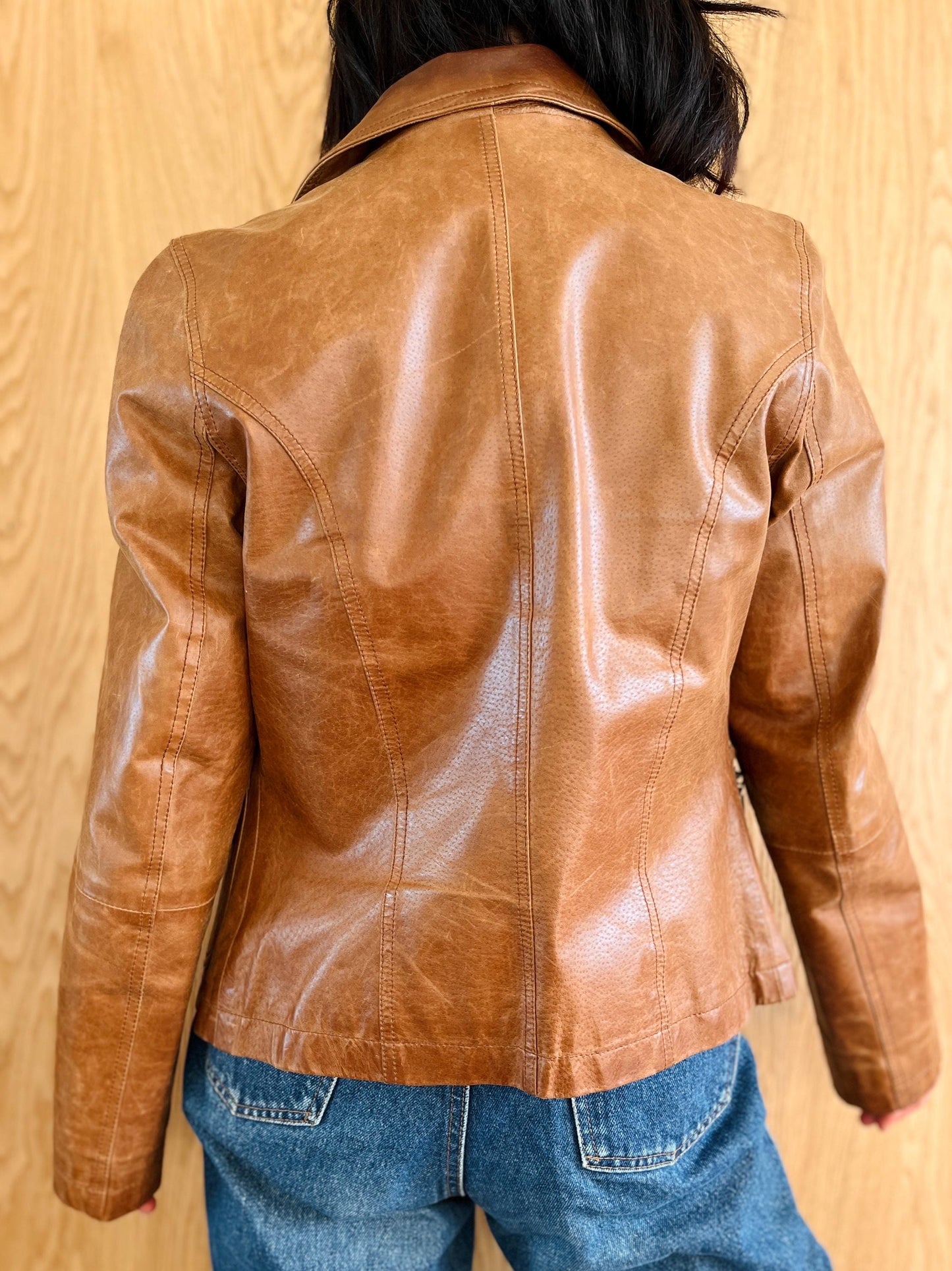 Vintage 90s Great Cut Camel Brown Leather Jacket with zipper pickets