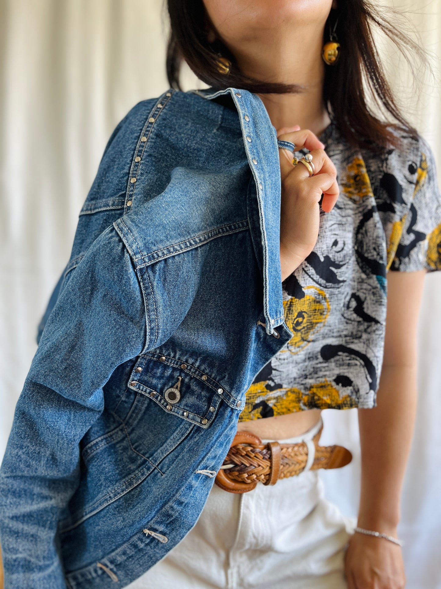 Vintage Arizona Studs 90s Cool kid Denim Jacket Vintage Teen Italian Street Style