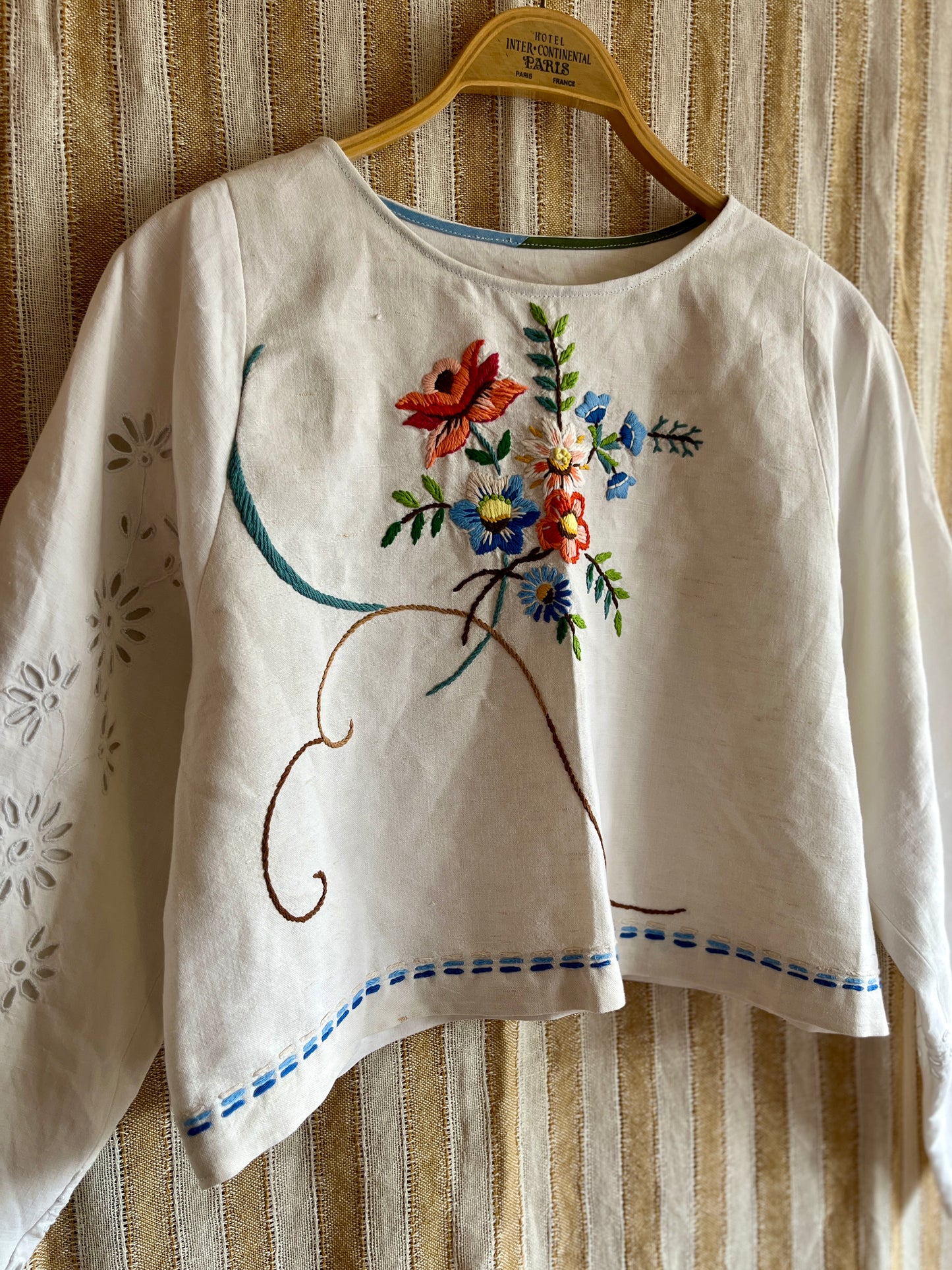 Nordic floral Blouse - Long sleeves