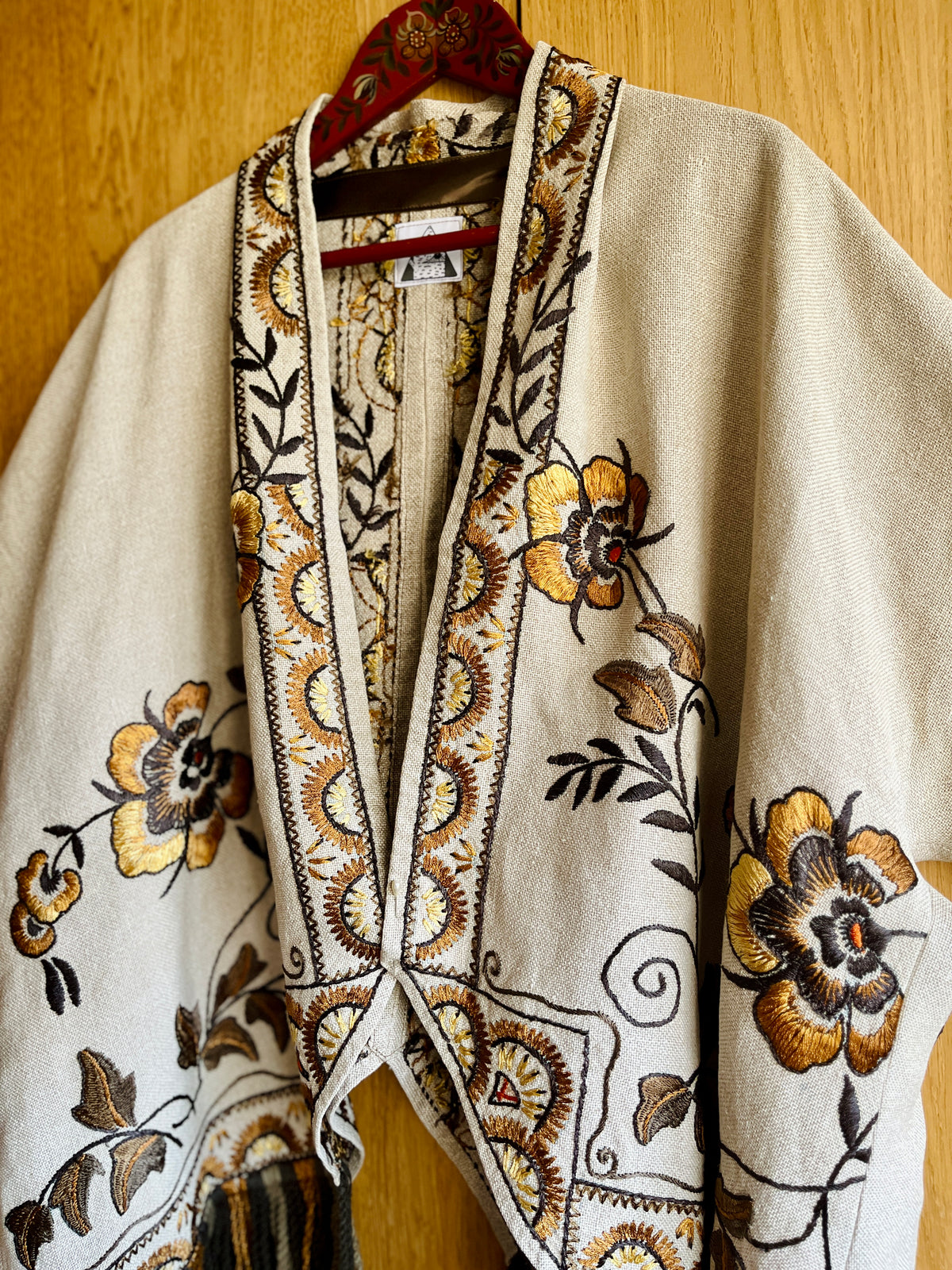Poncho for j