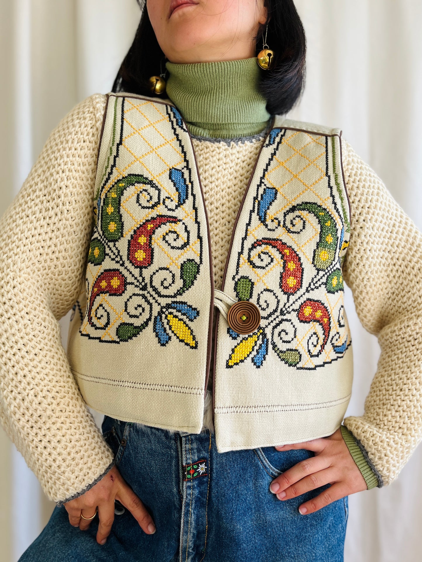 🎴 Floral embroidery Sweater Waistcoat