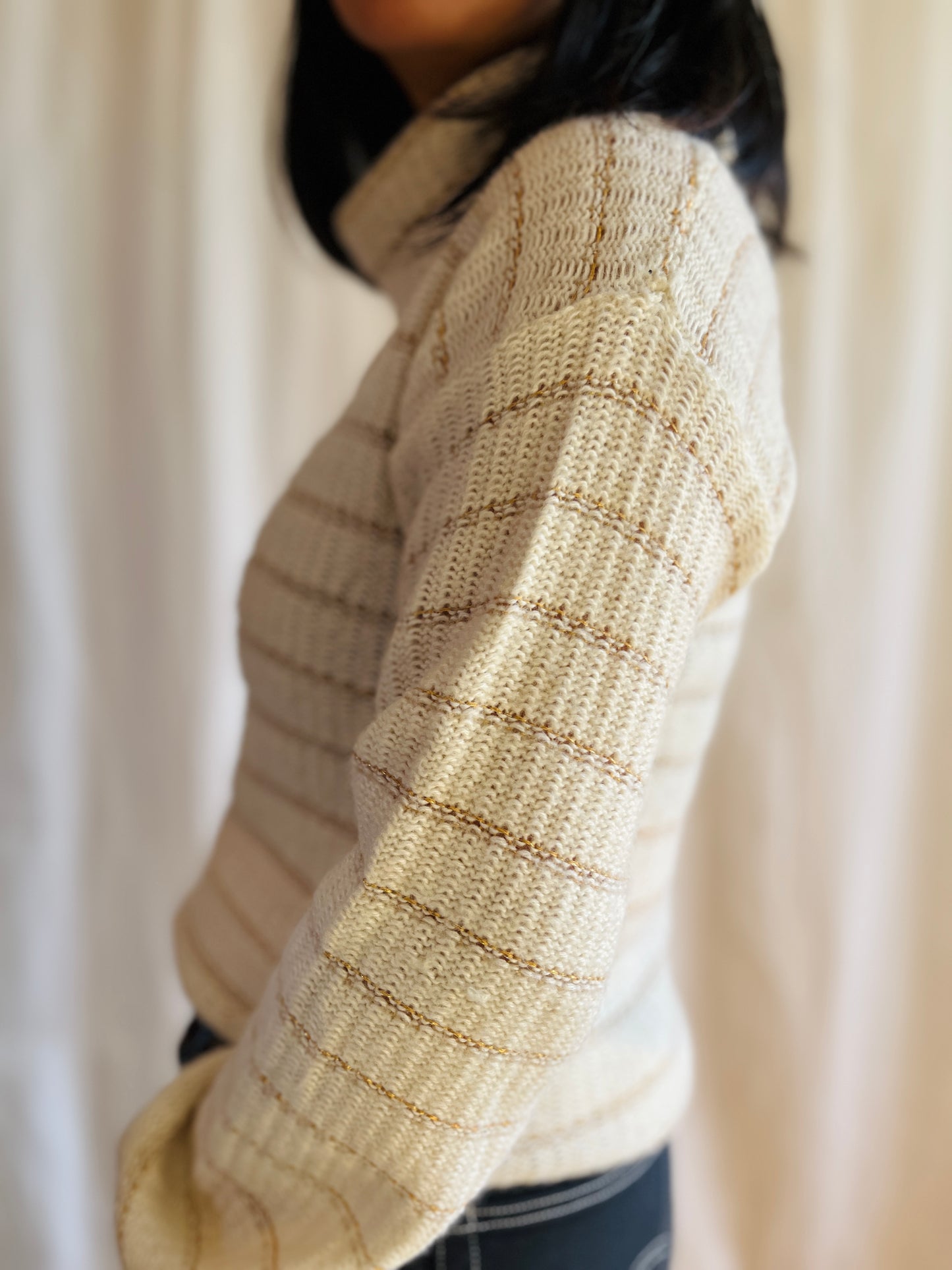 High neck Pullover Cable Knit
