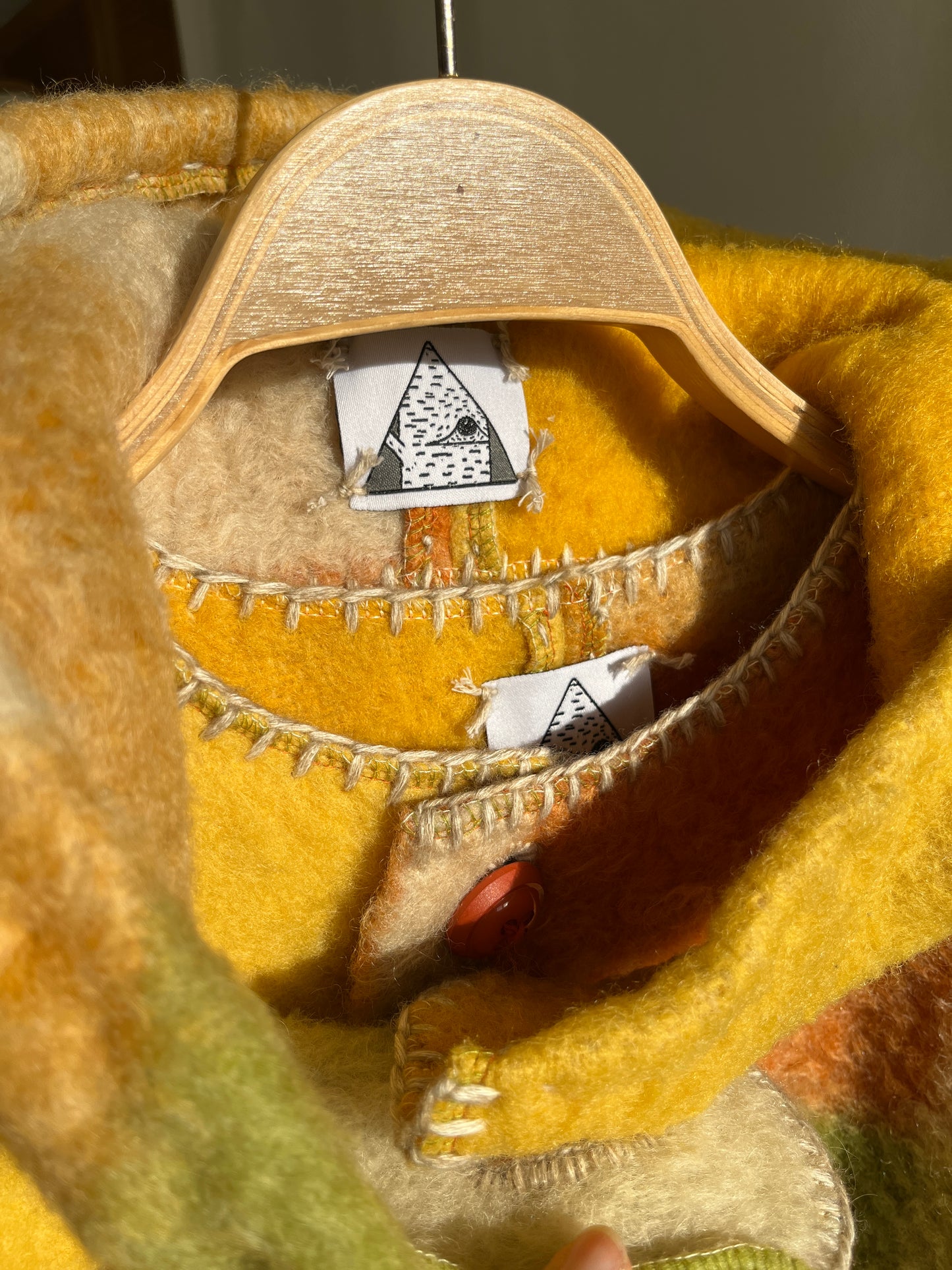 Repurpose thick wool blanket turns cosy winter coat with detachable Hoodie