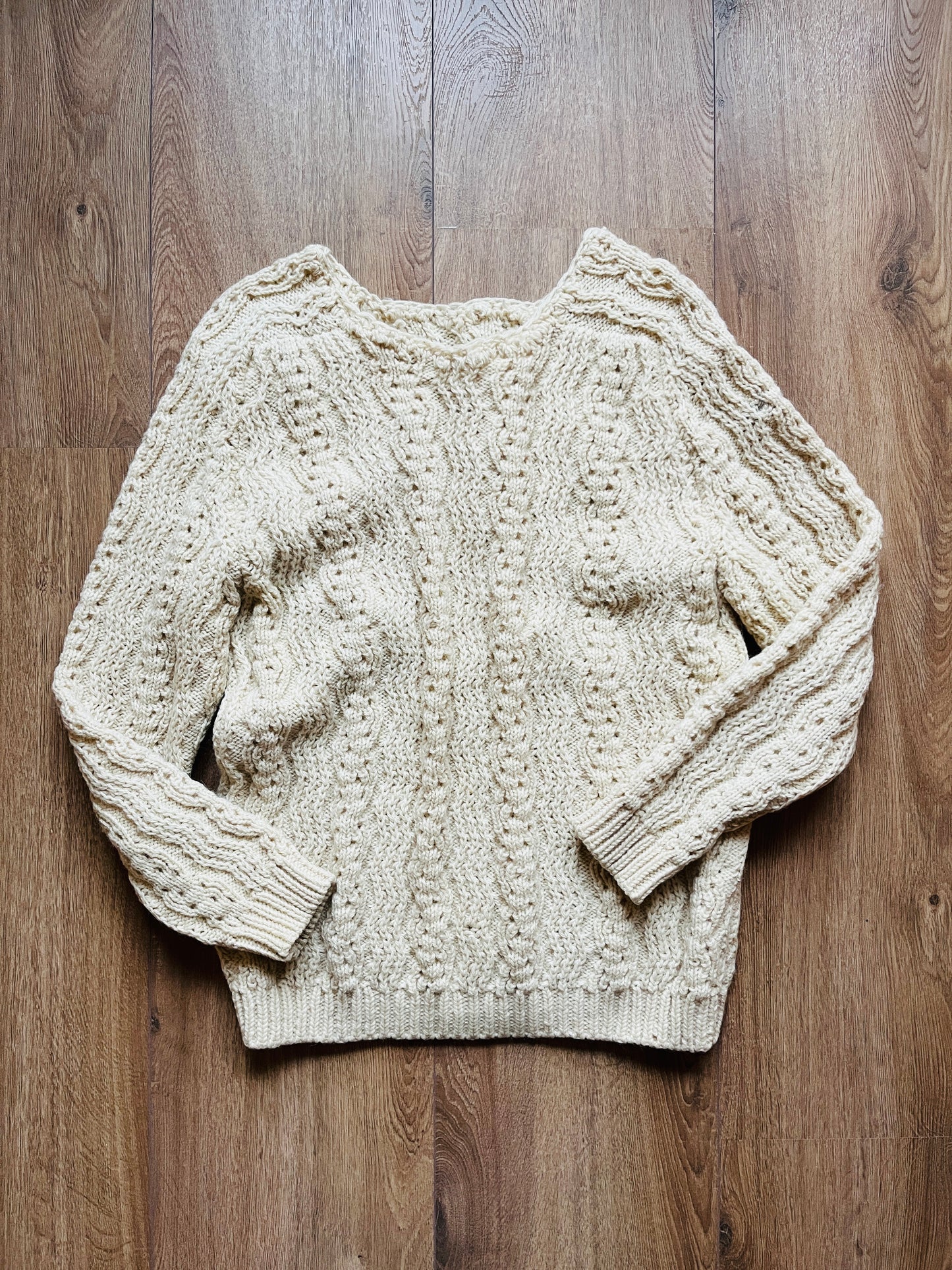 80s handknitted Soft wool Sweater