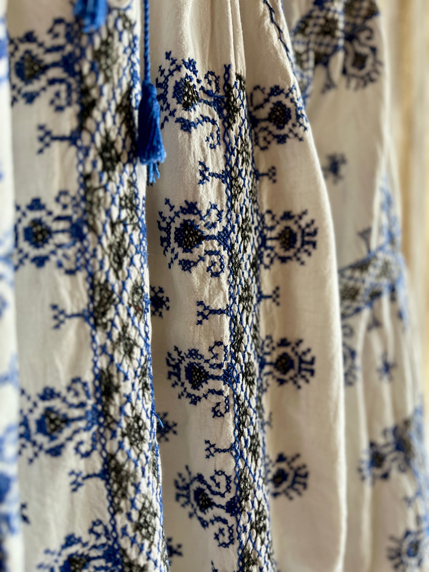 70s Vintage Romanian Folk Hand embroidered Blouse