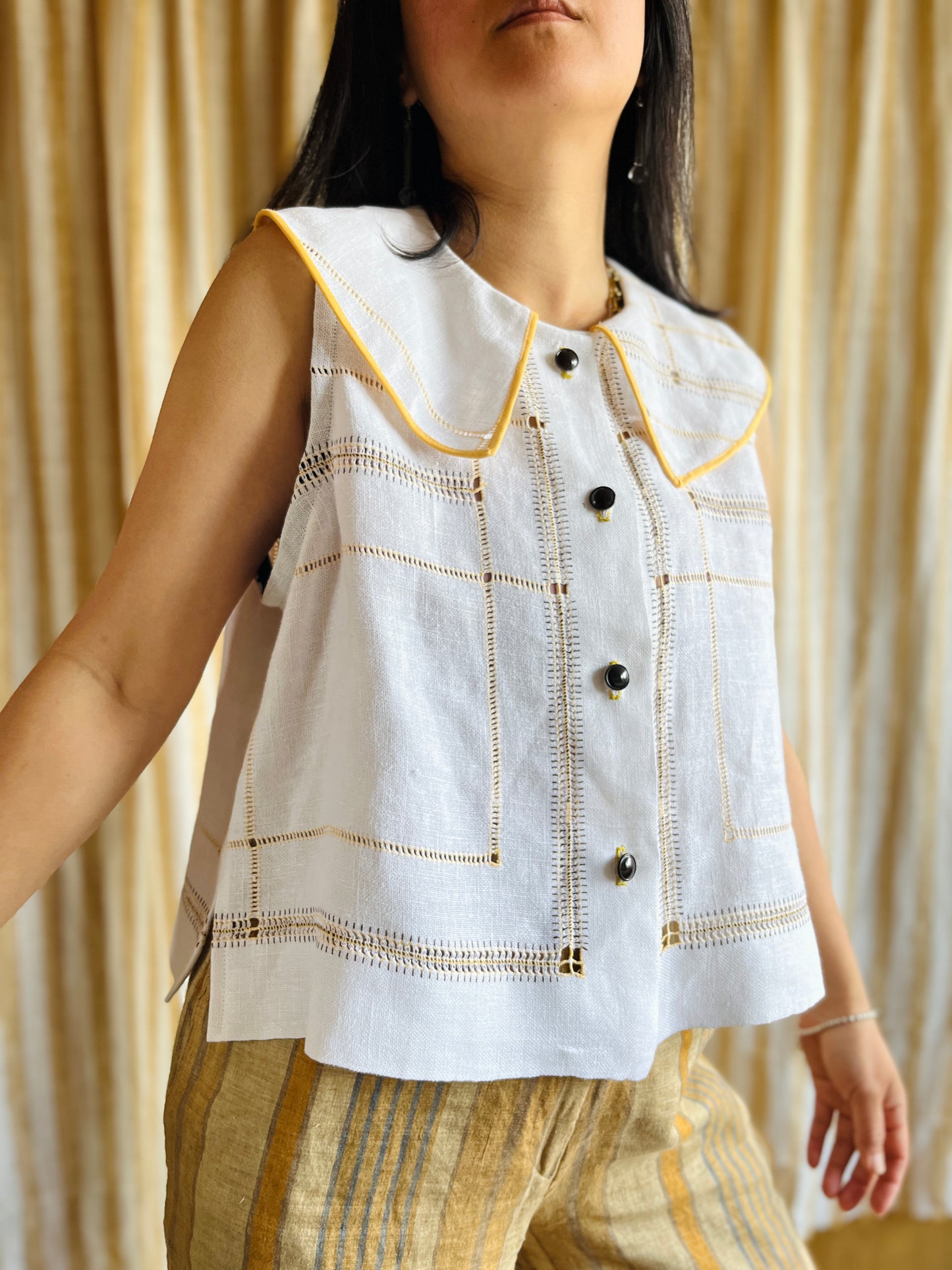 Collar Tank Top - Yellow and black lines