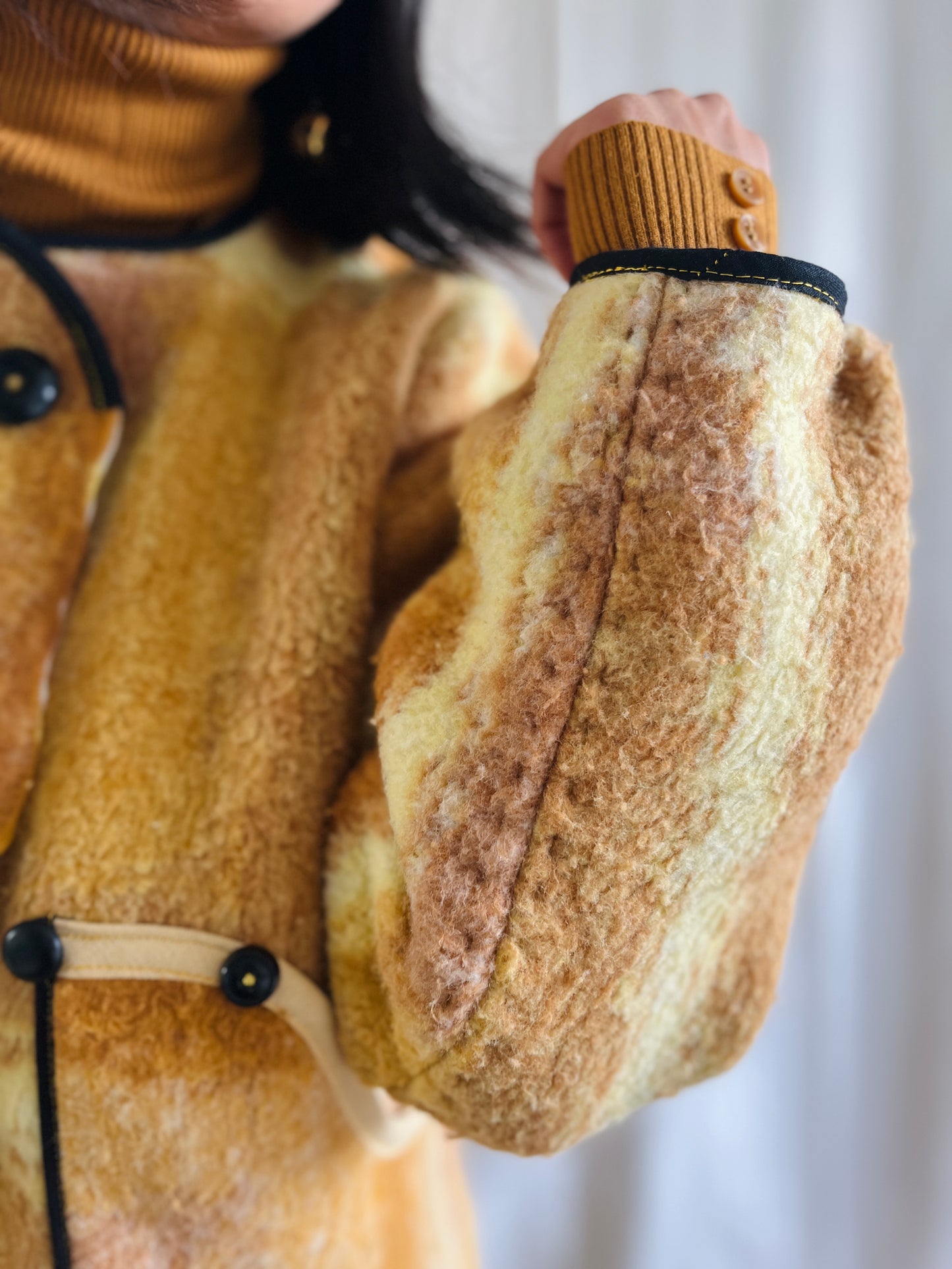 🎴 Vintage Pure Wool Blanket Short Coat and Beanie