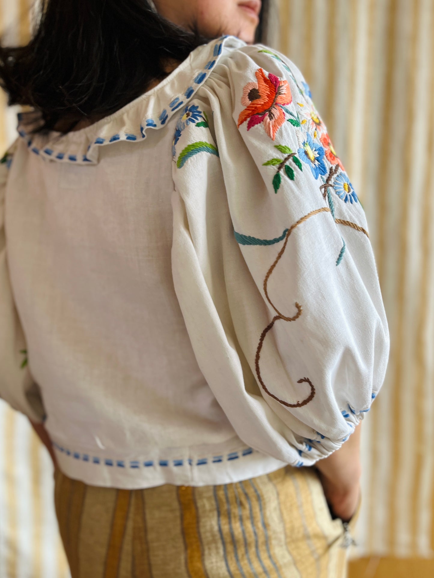 Nordic Floral Air Balloon Sleeves Cropped Top