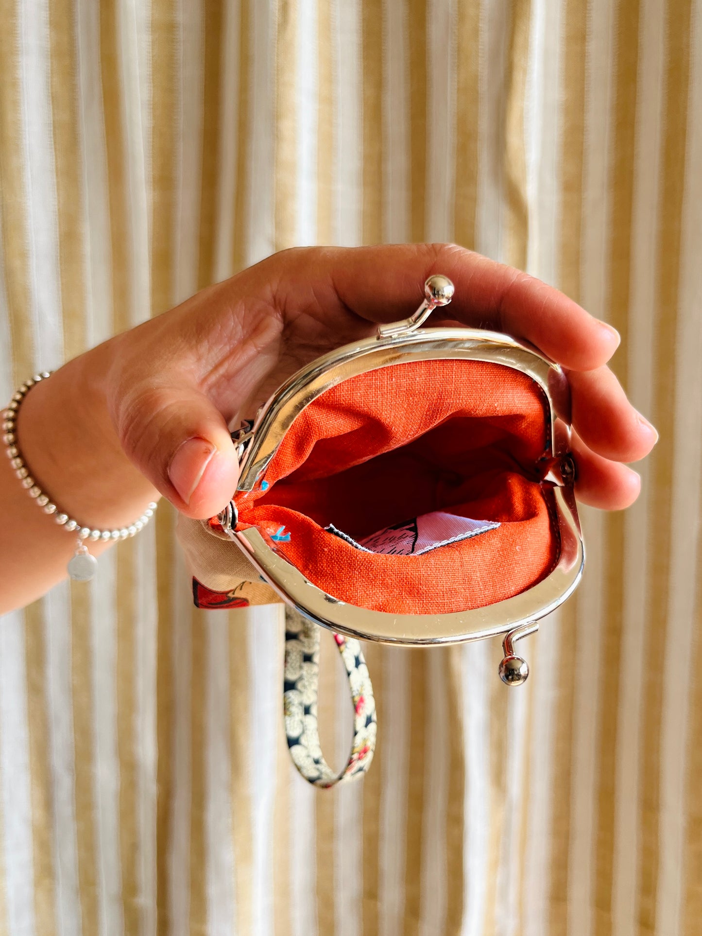 Vintage Fabric Dumpling Kisslock Pouch