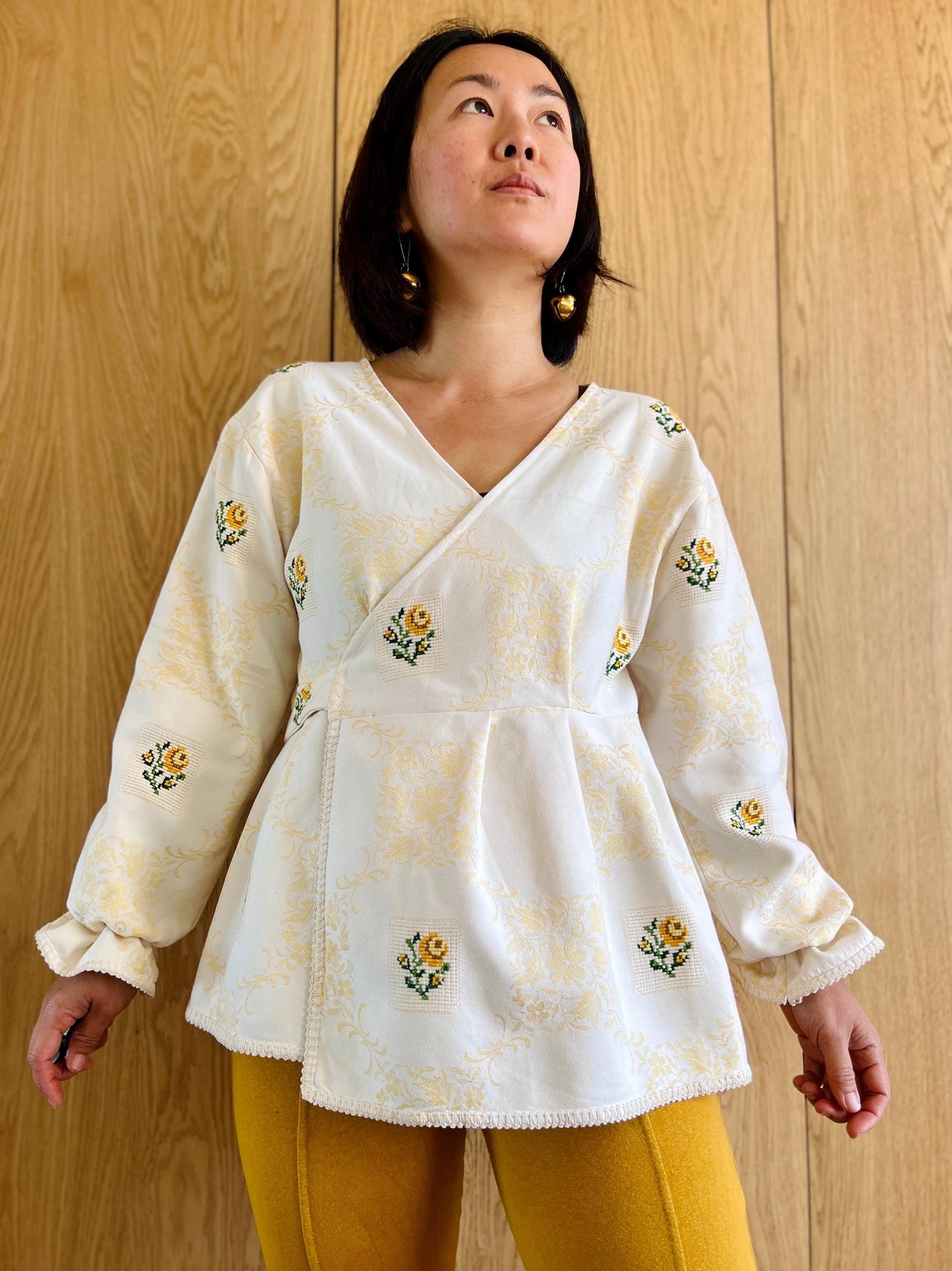 Tiny Flowers Kimono with ties