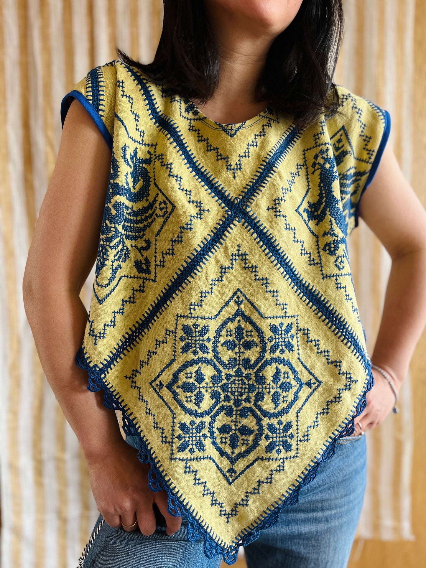 Diamond Dragon Top Cap Sleeves