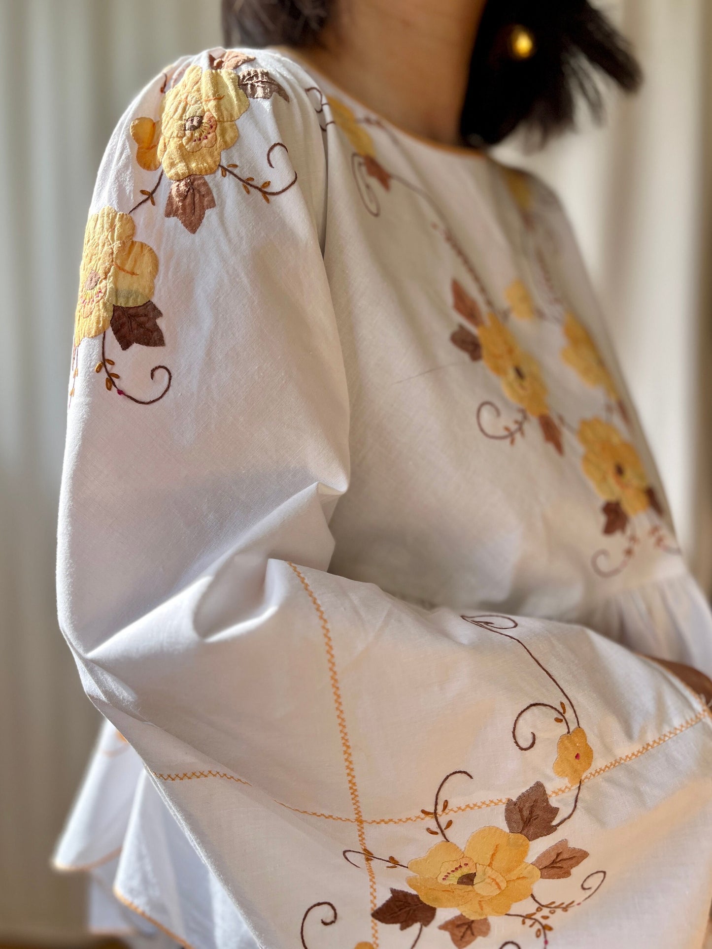 Embroidered Appliqué Table linen turns Pointy gather tunic