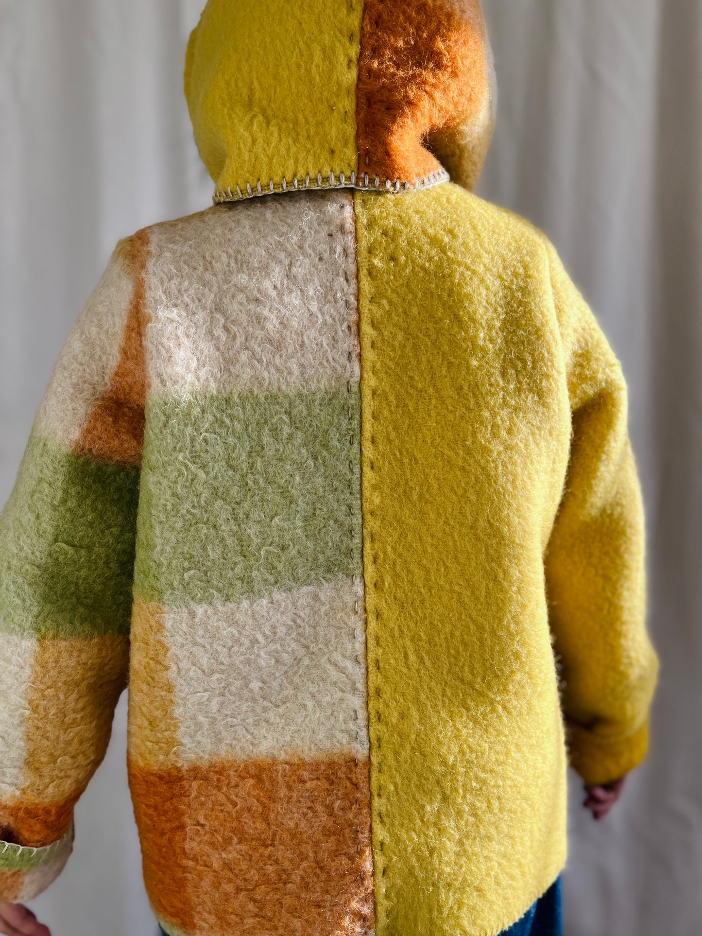 Repurpose thick wool blanket turns cosy winter coat with detachable Hoodie