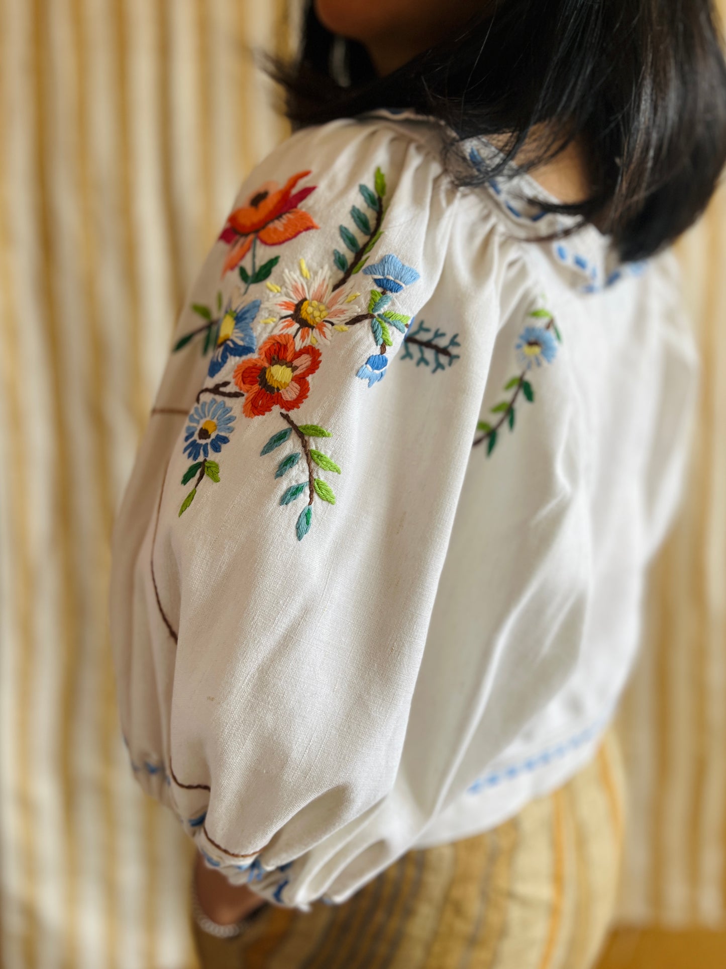 Nordic Floral Air Balloon Sleeves Cropped Top
