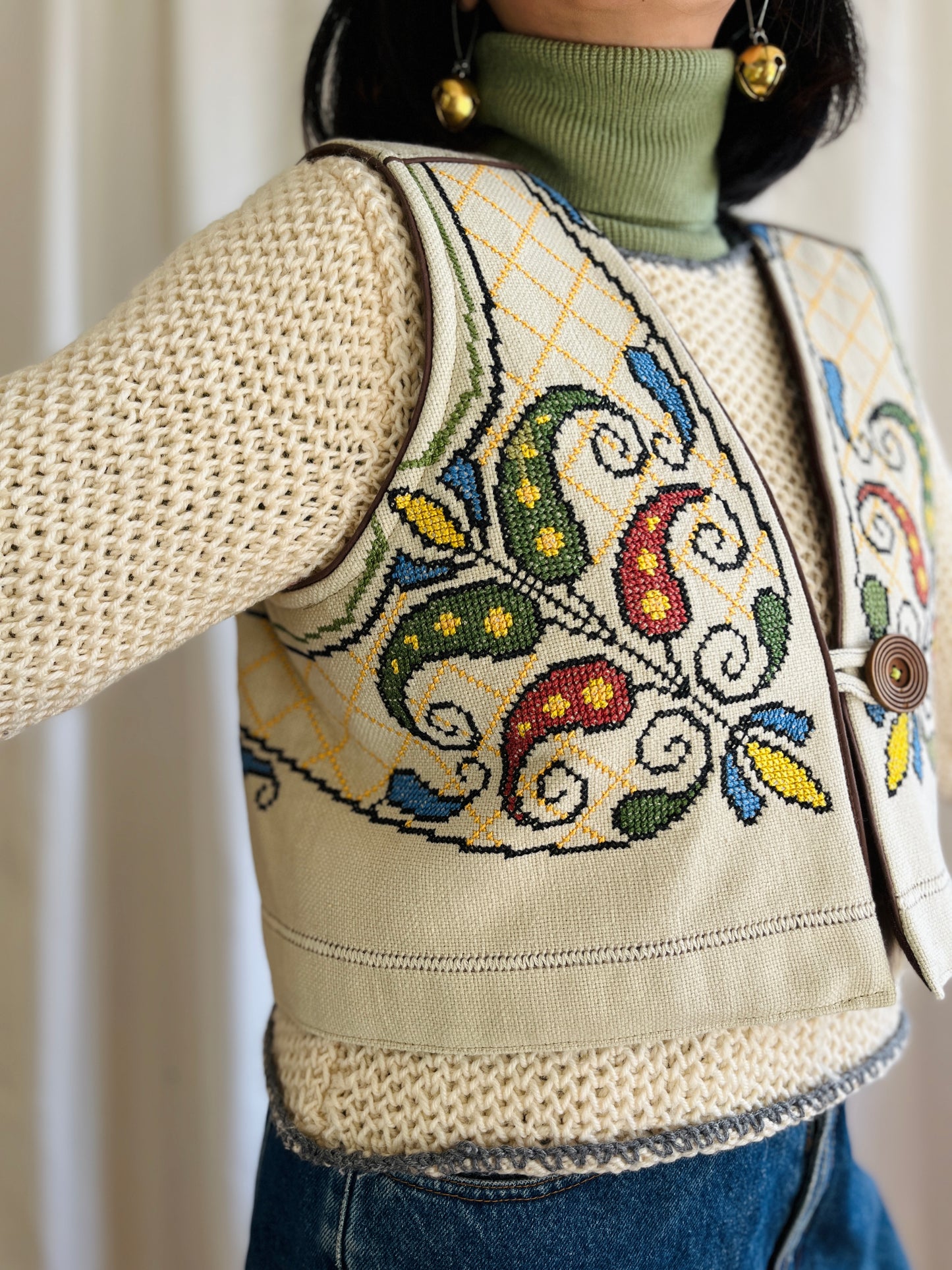 🎴 Floral embroidery Sweater Waistcoat