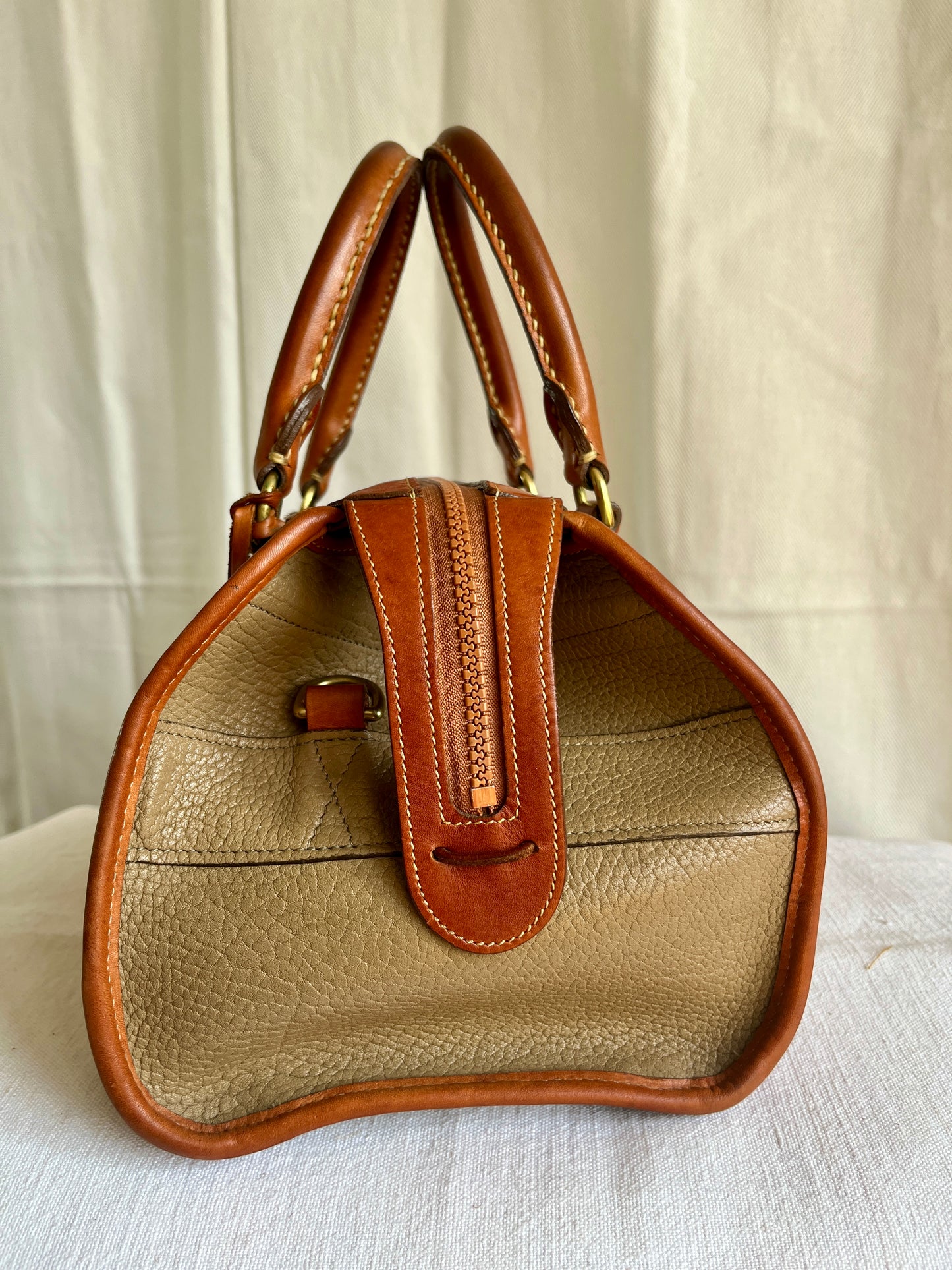 Pre tag Taupe/British Tan Gladstone Doctor's Bag Satchel