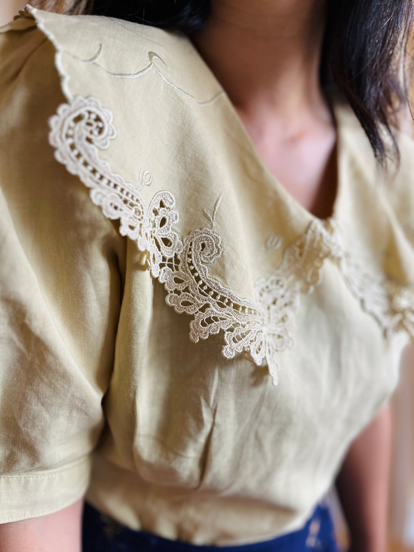 80s Cottage Butter Yellow Lace blouse