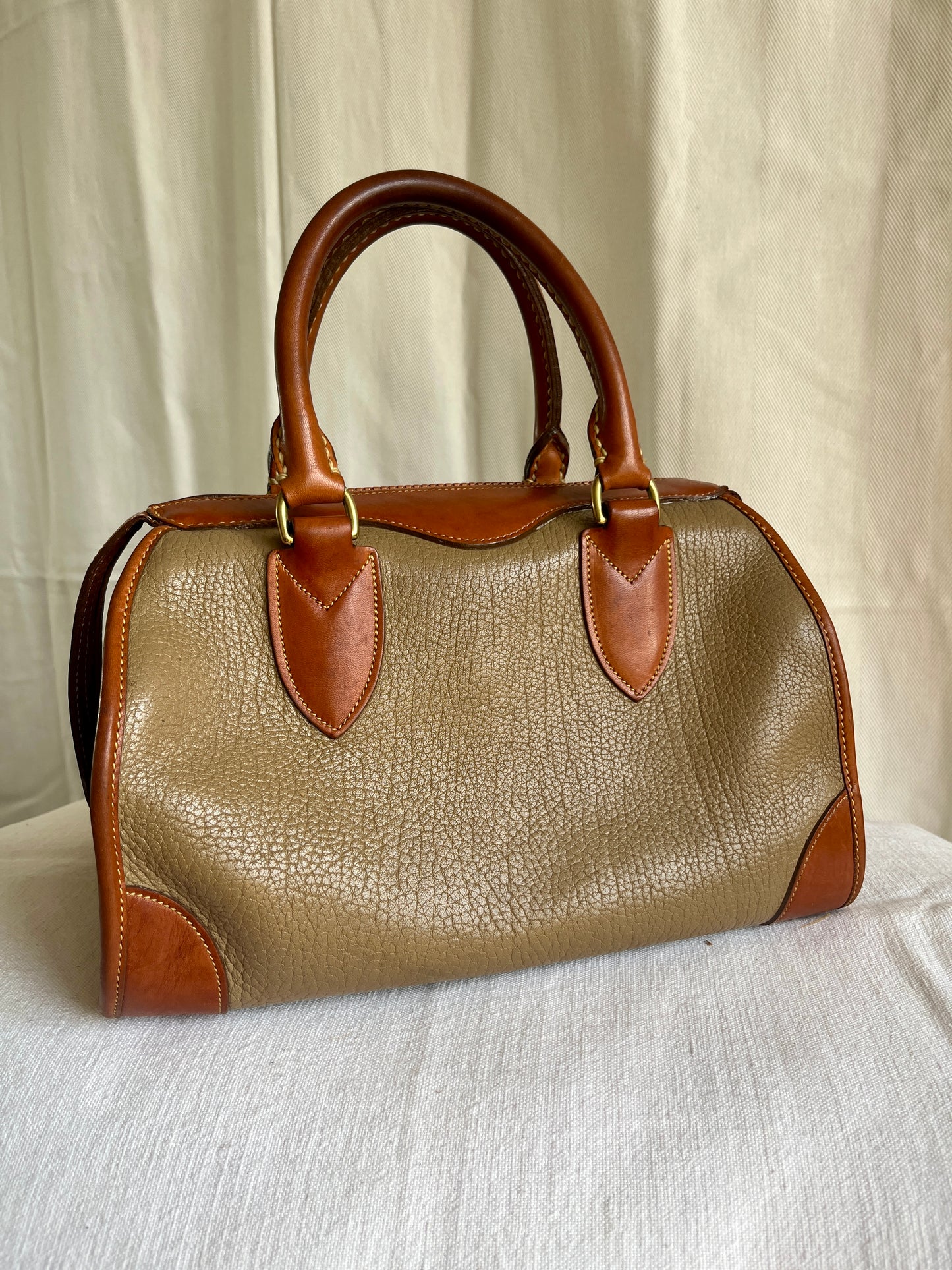 Pre tag Taupe/British Tan Gladstone Doctor's Bag Satchel