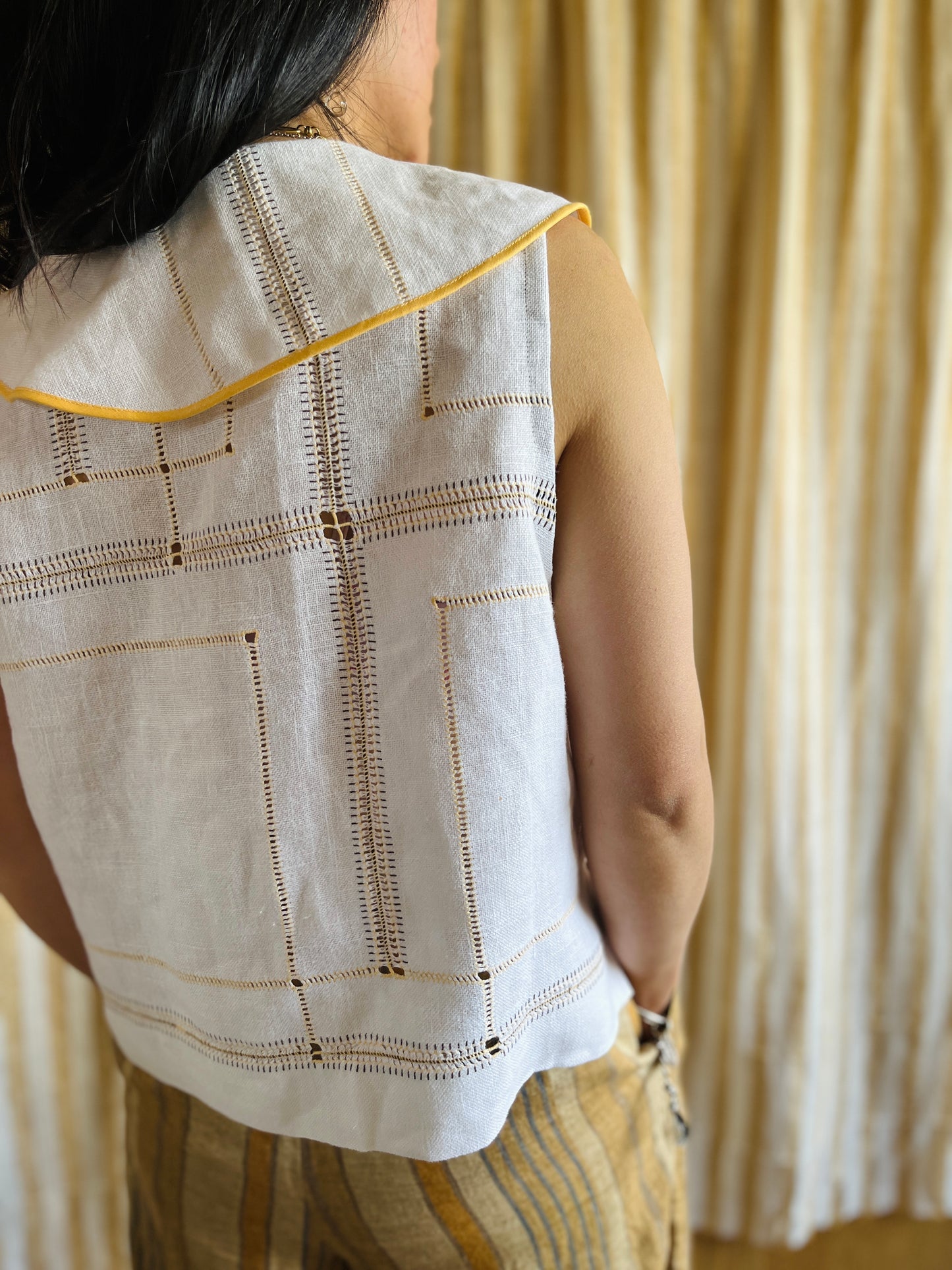 Collar Tank Top - Yellow and black lines