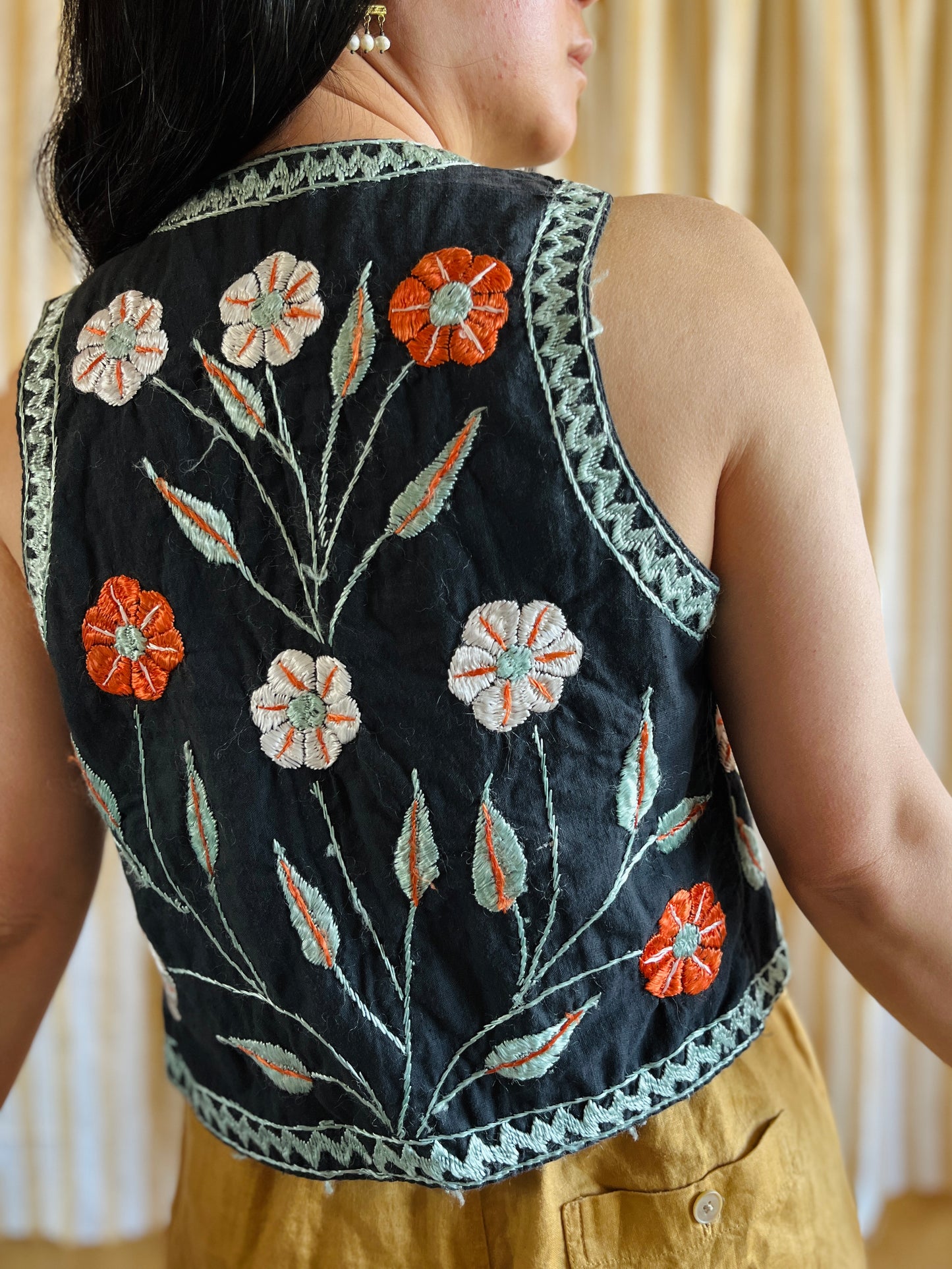 70s Classic Afghanistan Silk Embroidered Gilet XS