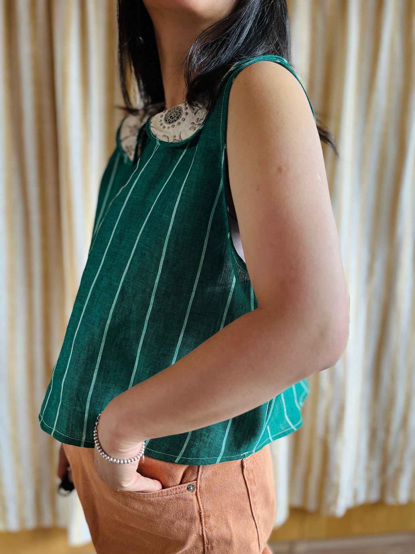 Collar tank top linen green