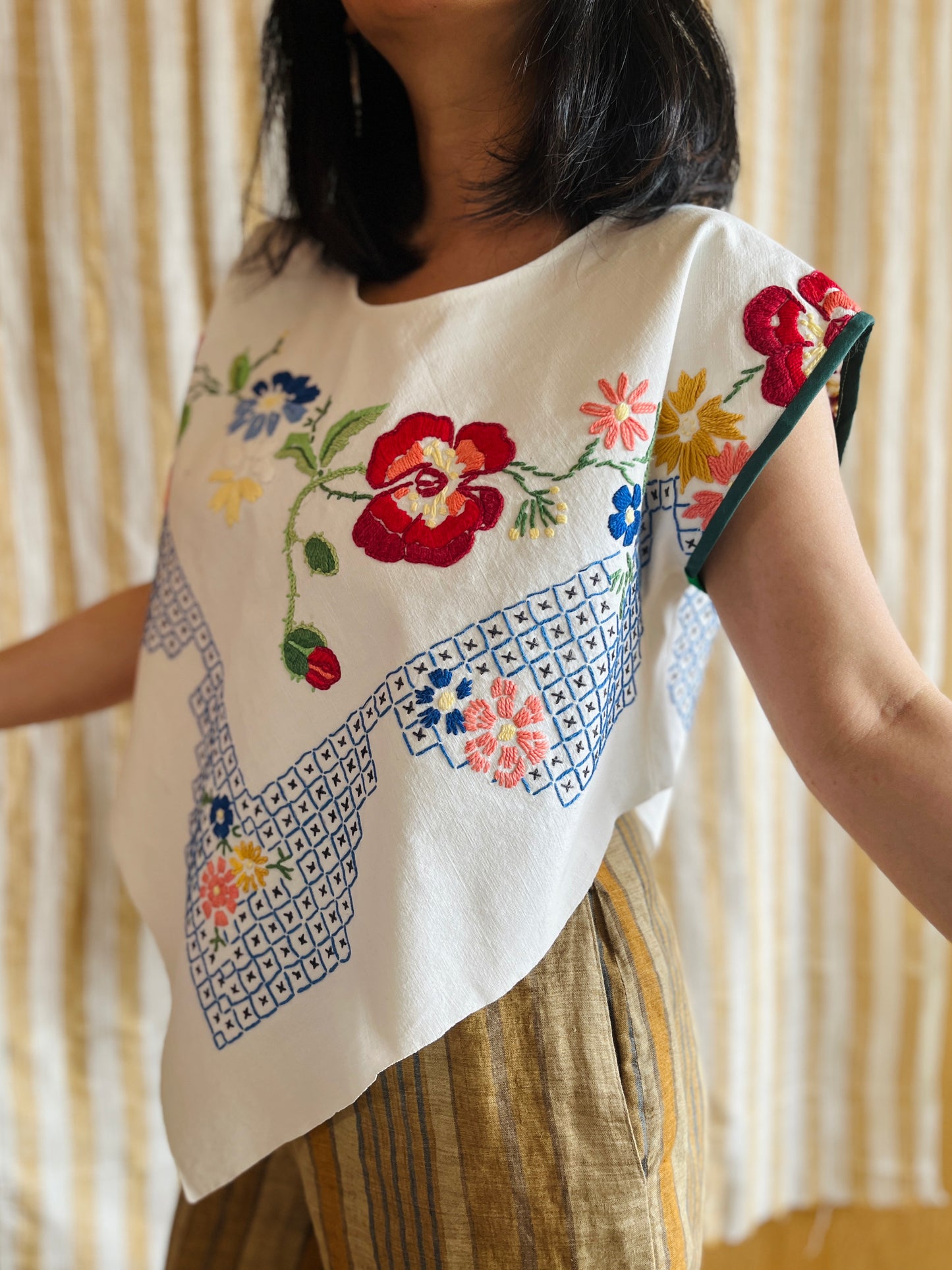 Diamond Top - Summer floral basket and tiles